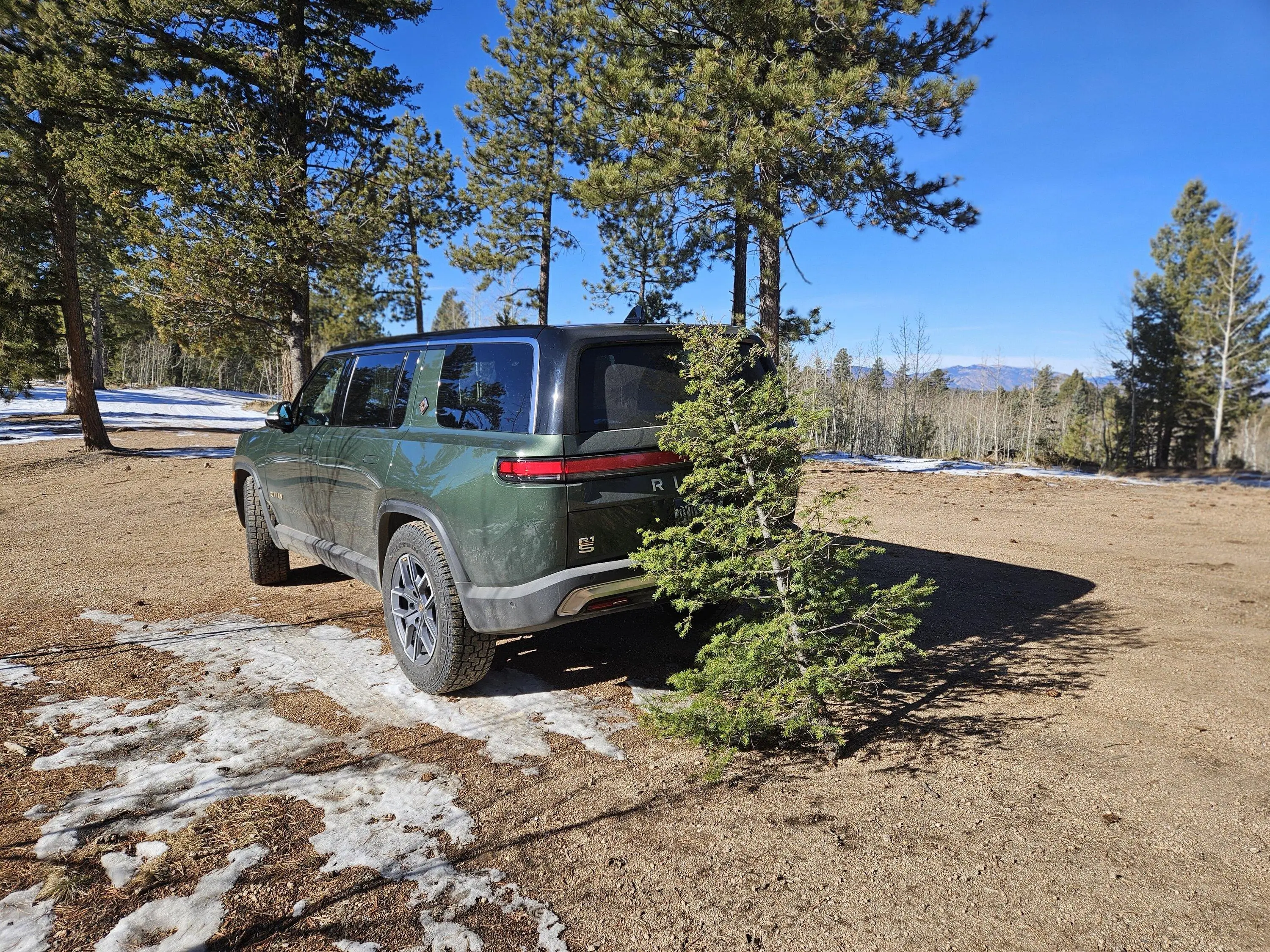Rivian R1T R1S Colorado Checking In 1000003049
