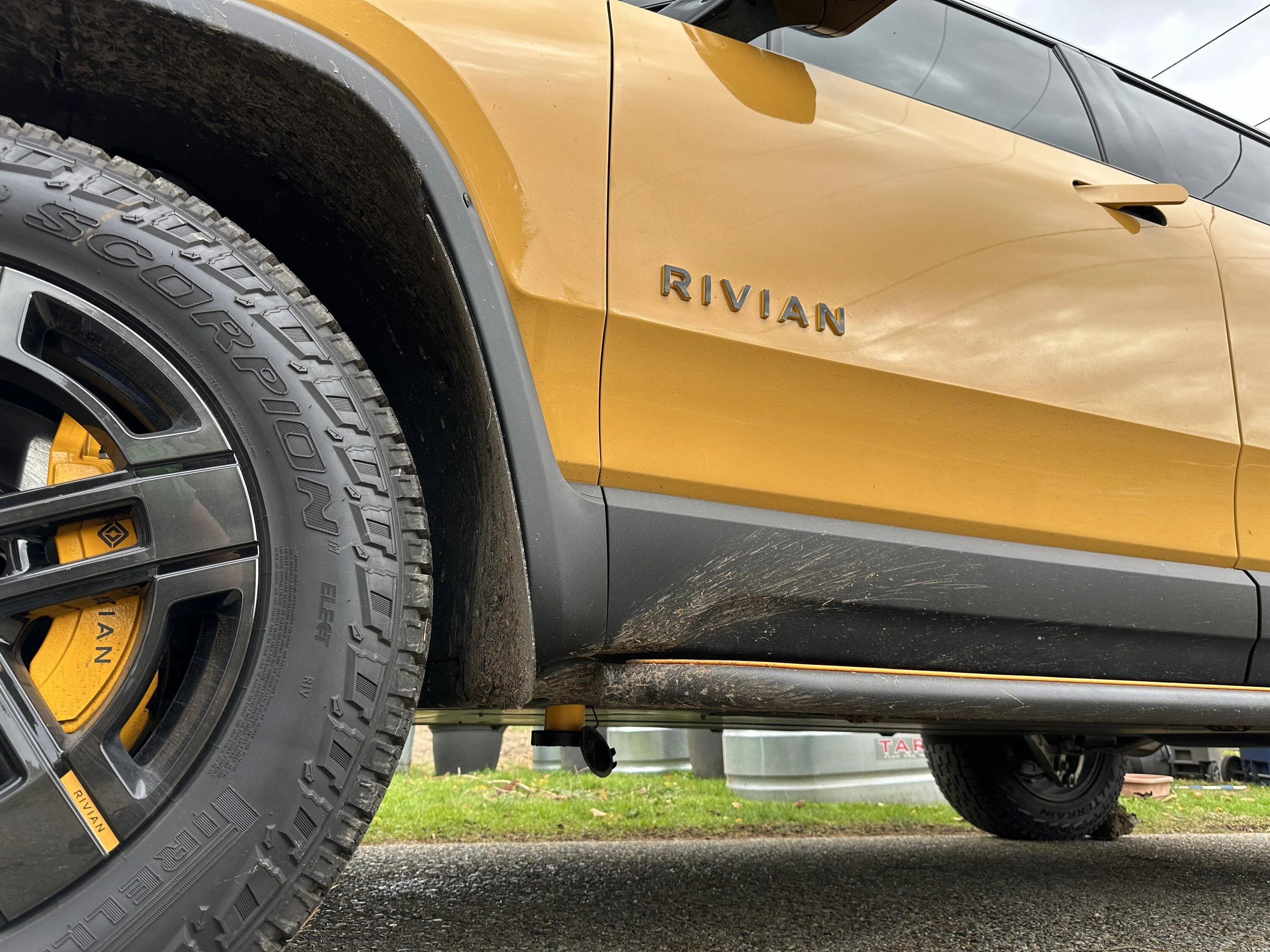 Rivian R1T R1S Mud Guards options? IMG_0907