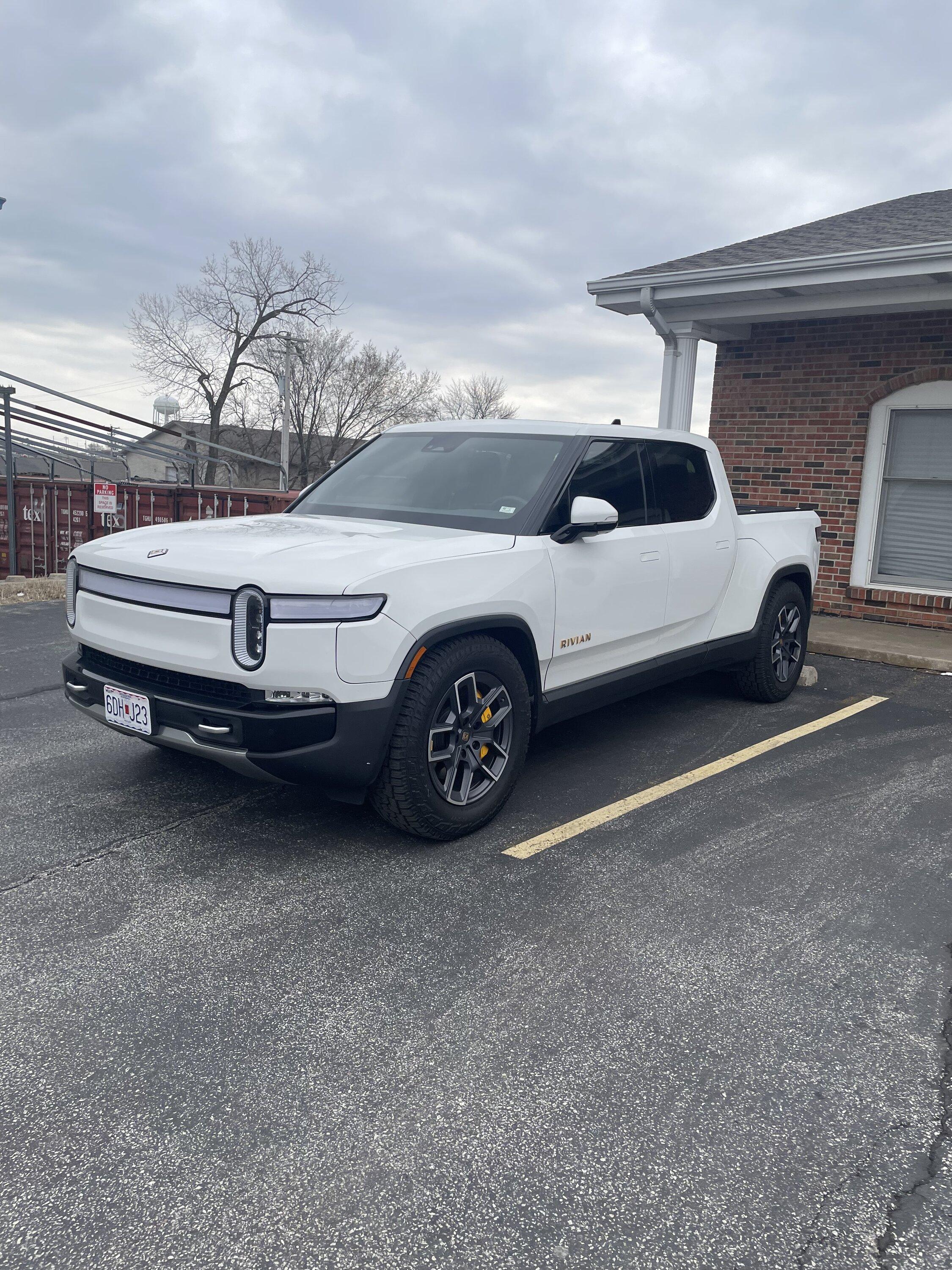Rivian R1T R1S Missouri 1701897076286