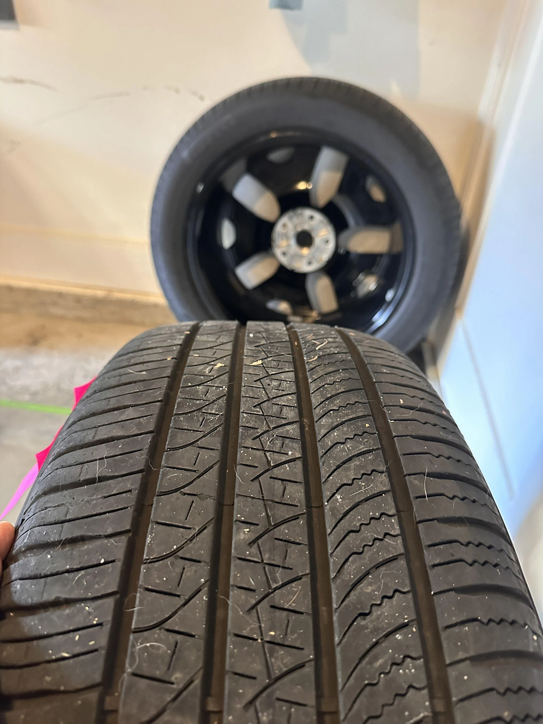 Rivian R1T R1S FS - Set of 22" Sport Brights with TPMS and Center Caps IMG_3650