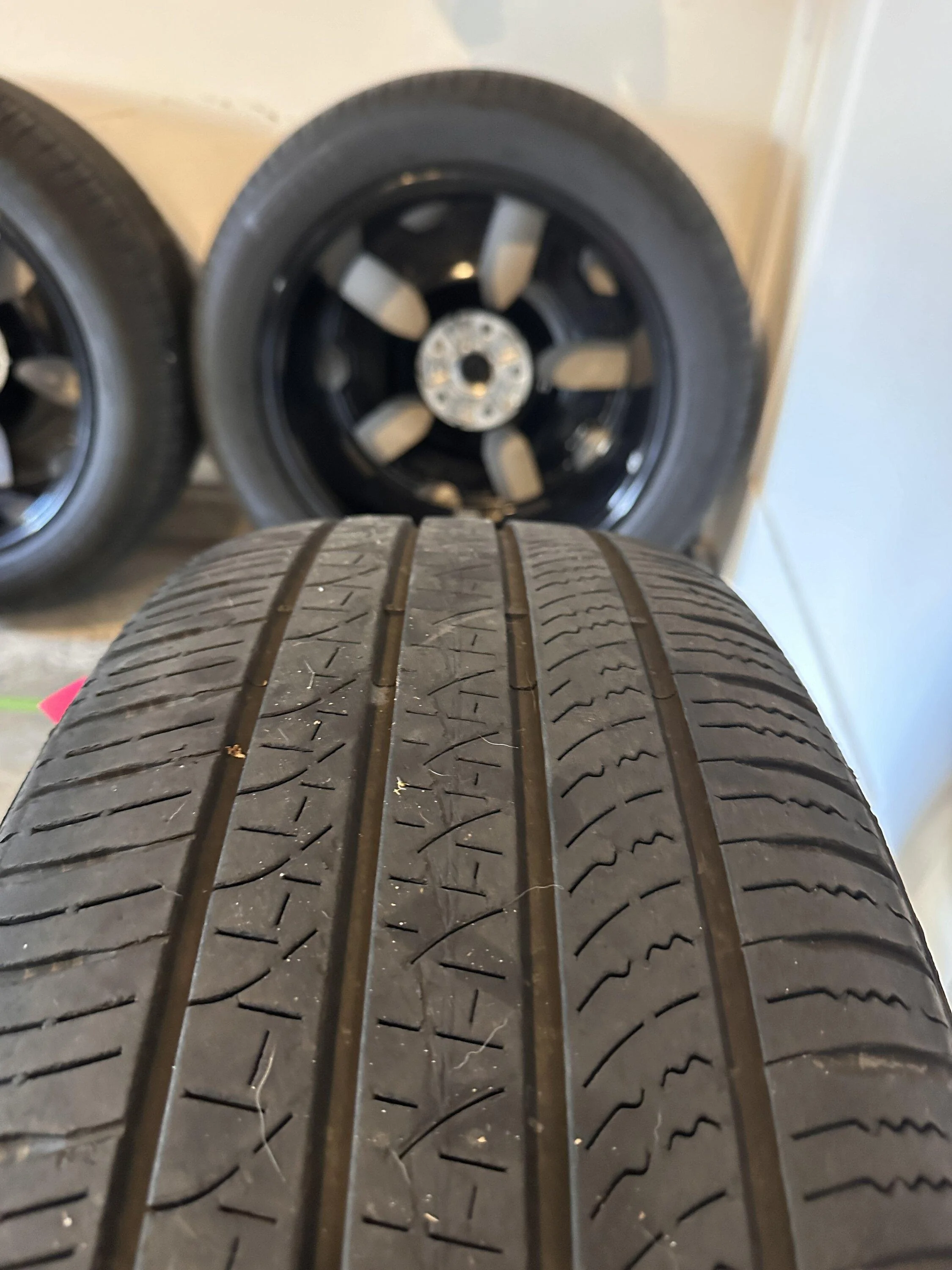 Rivian R1T R1S FS - Set of 22" Sport Brights with TPMS and Center Caps IMG_3653