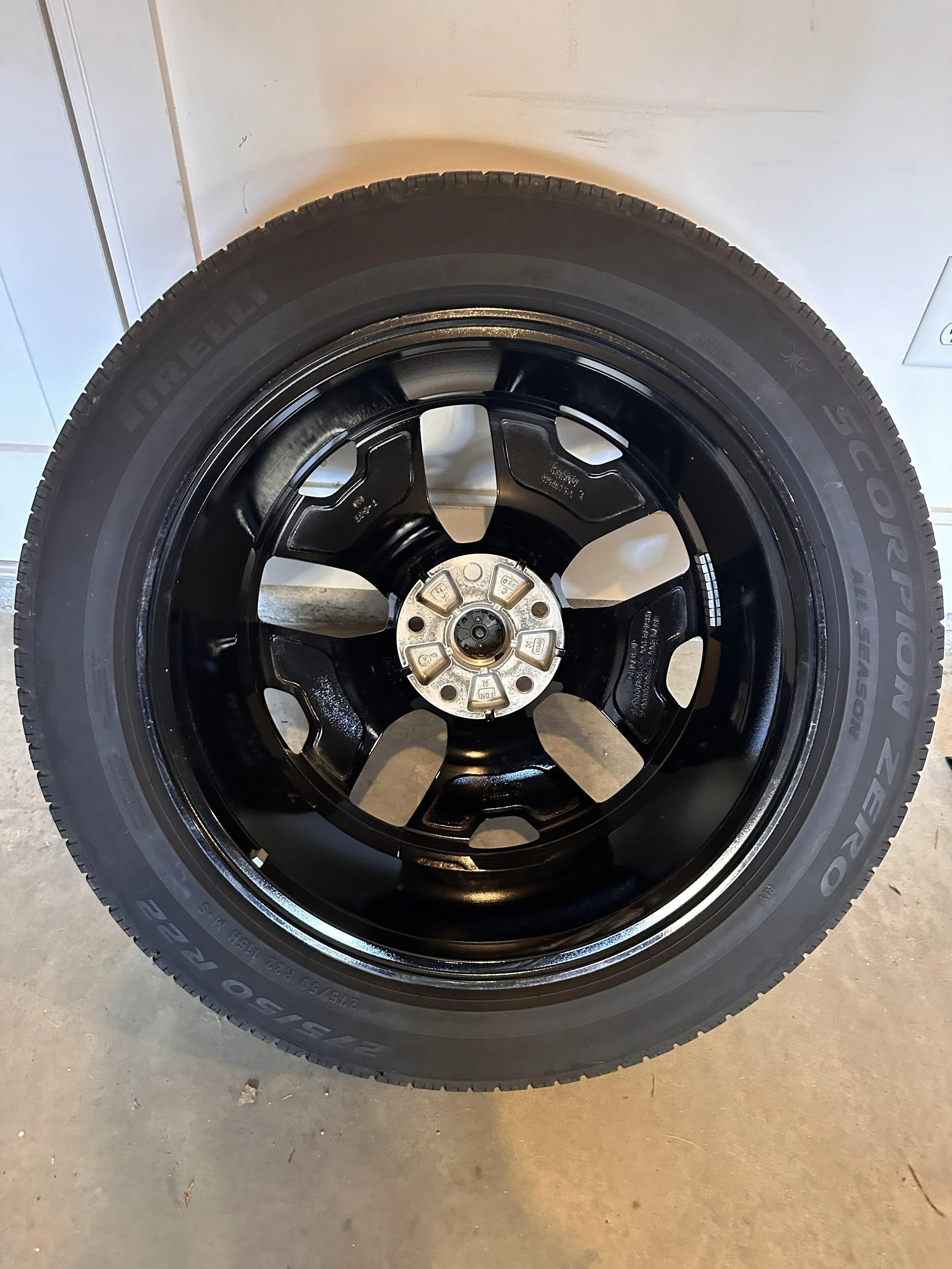 Rivian R1T R1S FS - Set of 22" Sport Brights with TPMS and Center Caps IMG_3654