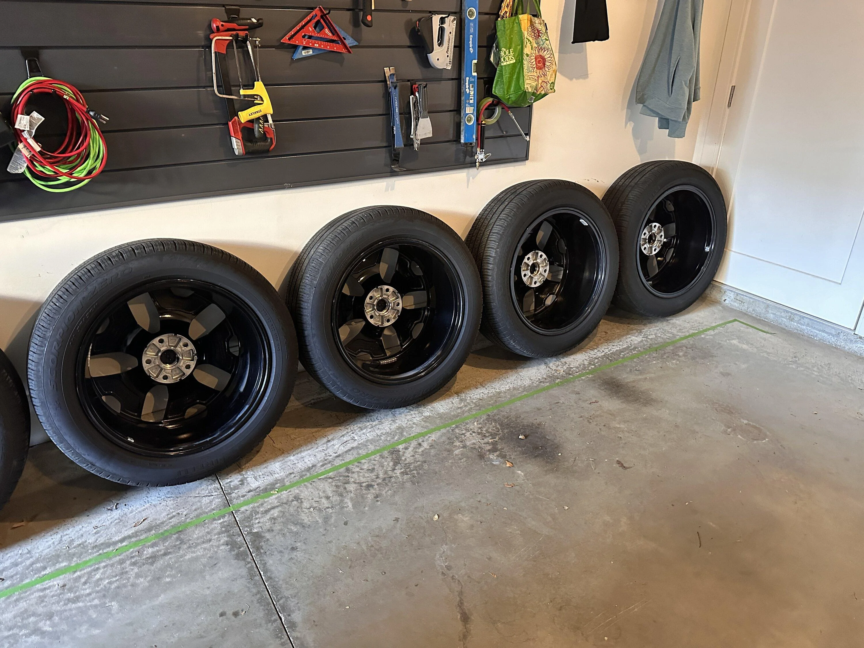Rivian R1T R1S FS - Set of 22" Sport Brights with TPMS and Center Caps IMG_3658