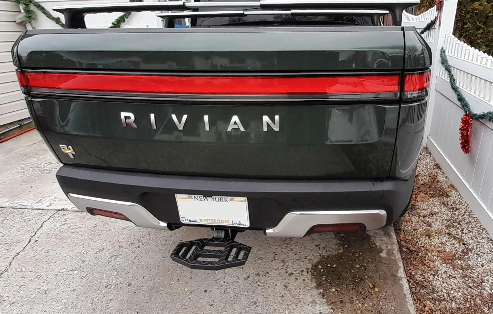 Rivian R1T R1S Super Heavy Duty Hitch Step / Bumper Protector with Photos 1