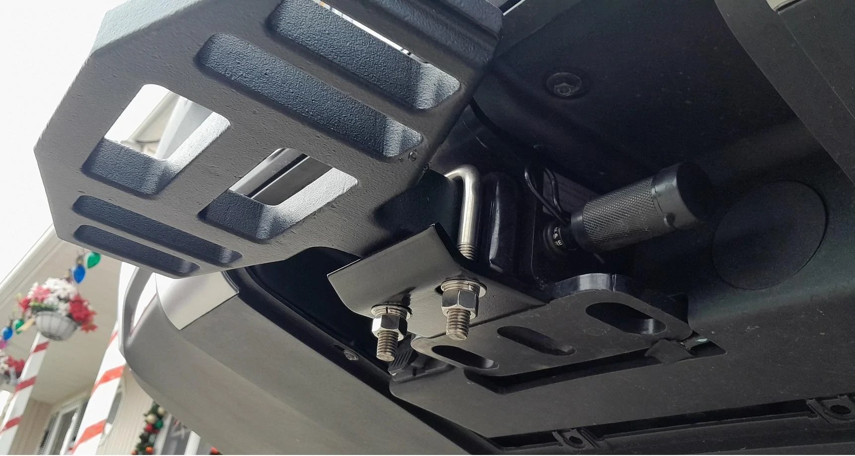 Rivian R1T R1S Super Heavy Duty Hitch Step / Bumper Protector with Photos 4