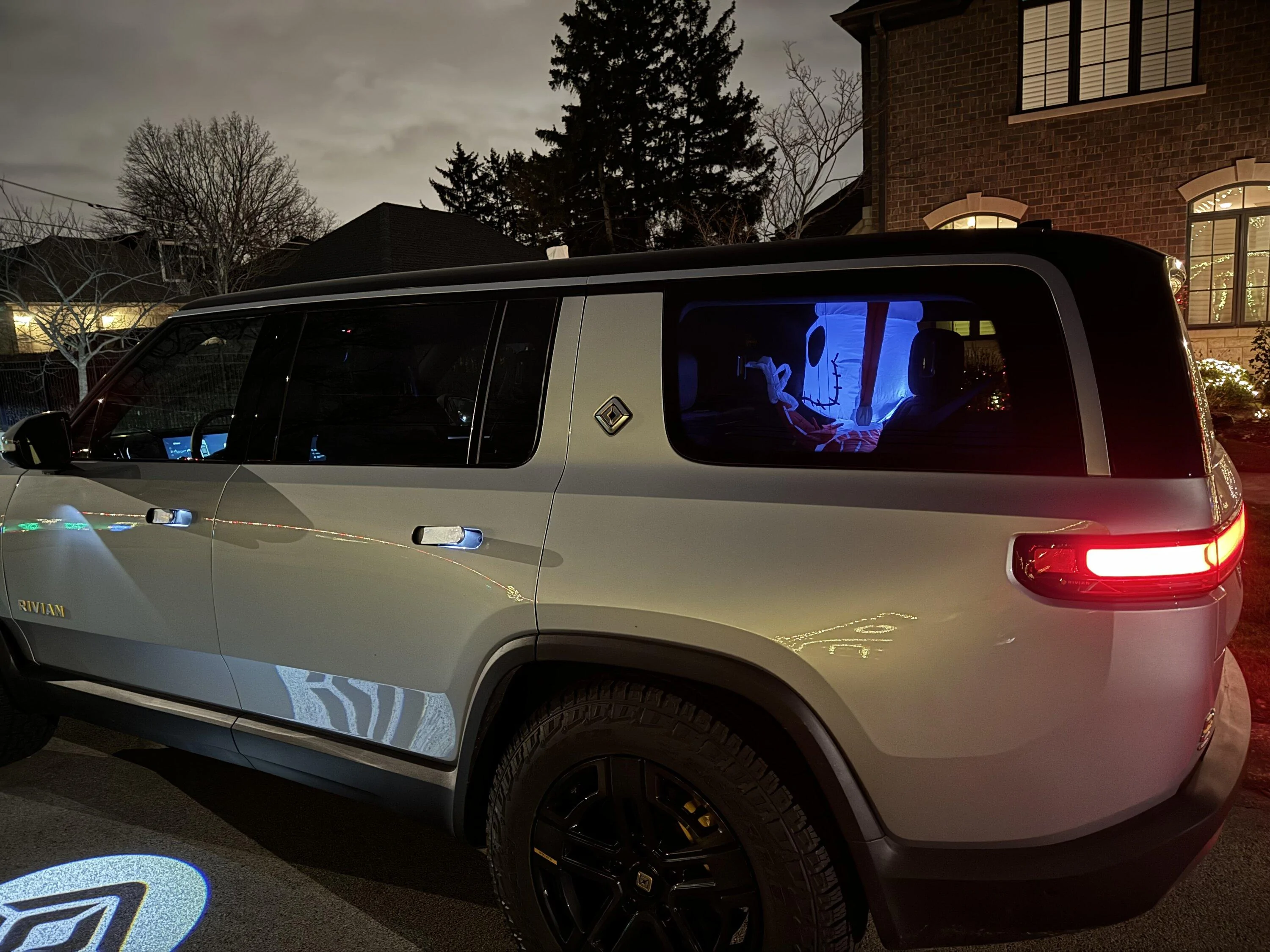Rivian R1T R1S Spread Holiday Cheer with LED lights! IMG_1824