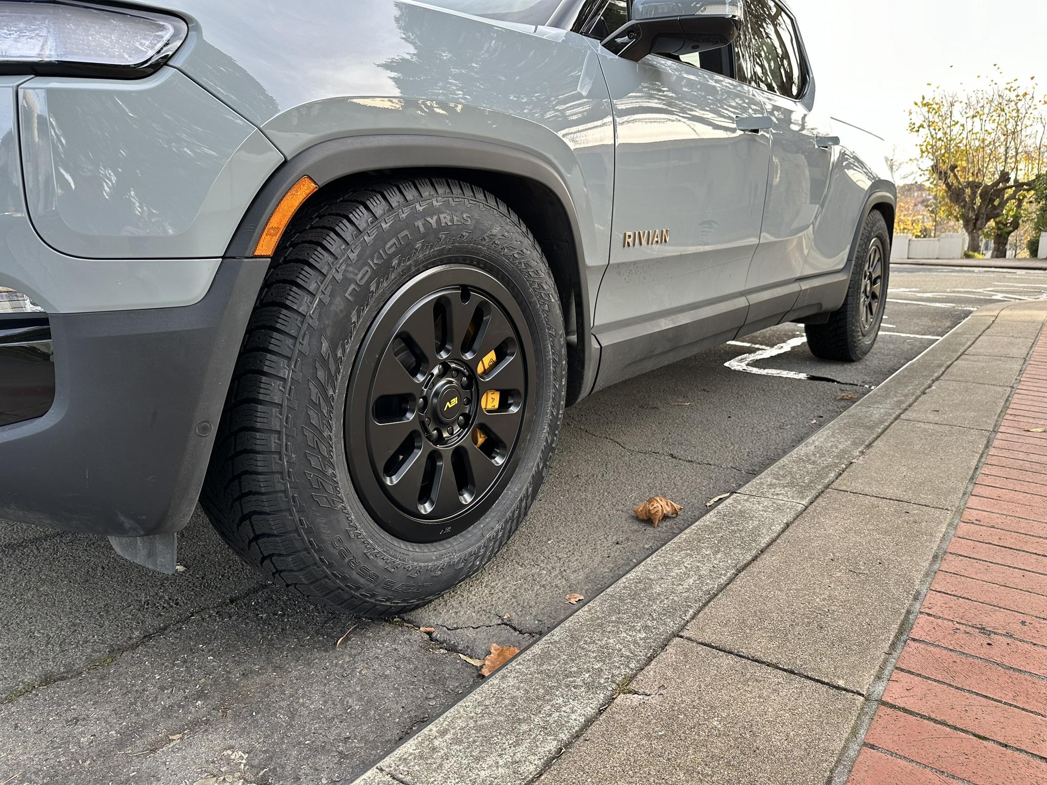 Rivian R1T R1S Installed: EV Sportline R1000 wheels and Nokian Hakkapeliitta LT3 winter tires IMG_0580.JPEG