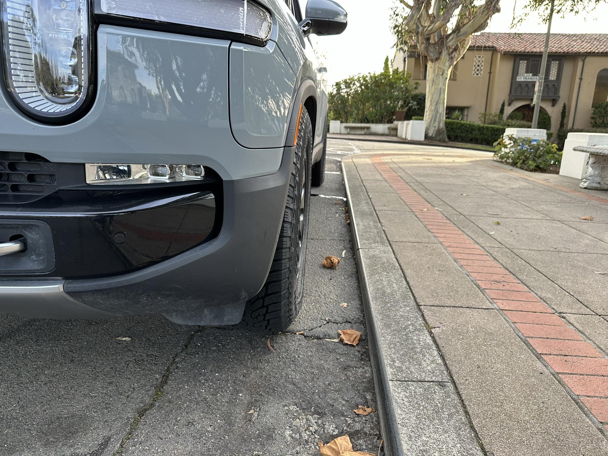 Rivian R1T R1S Installed: EV Sportline R1000 wheels and Nokian Hakkapeliitta LT3 winter tires IMG_0581.JPEG