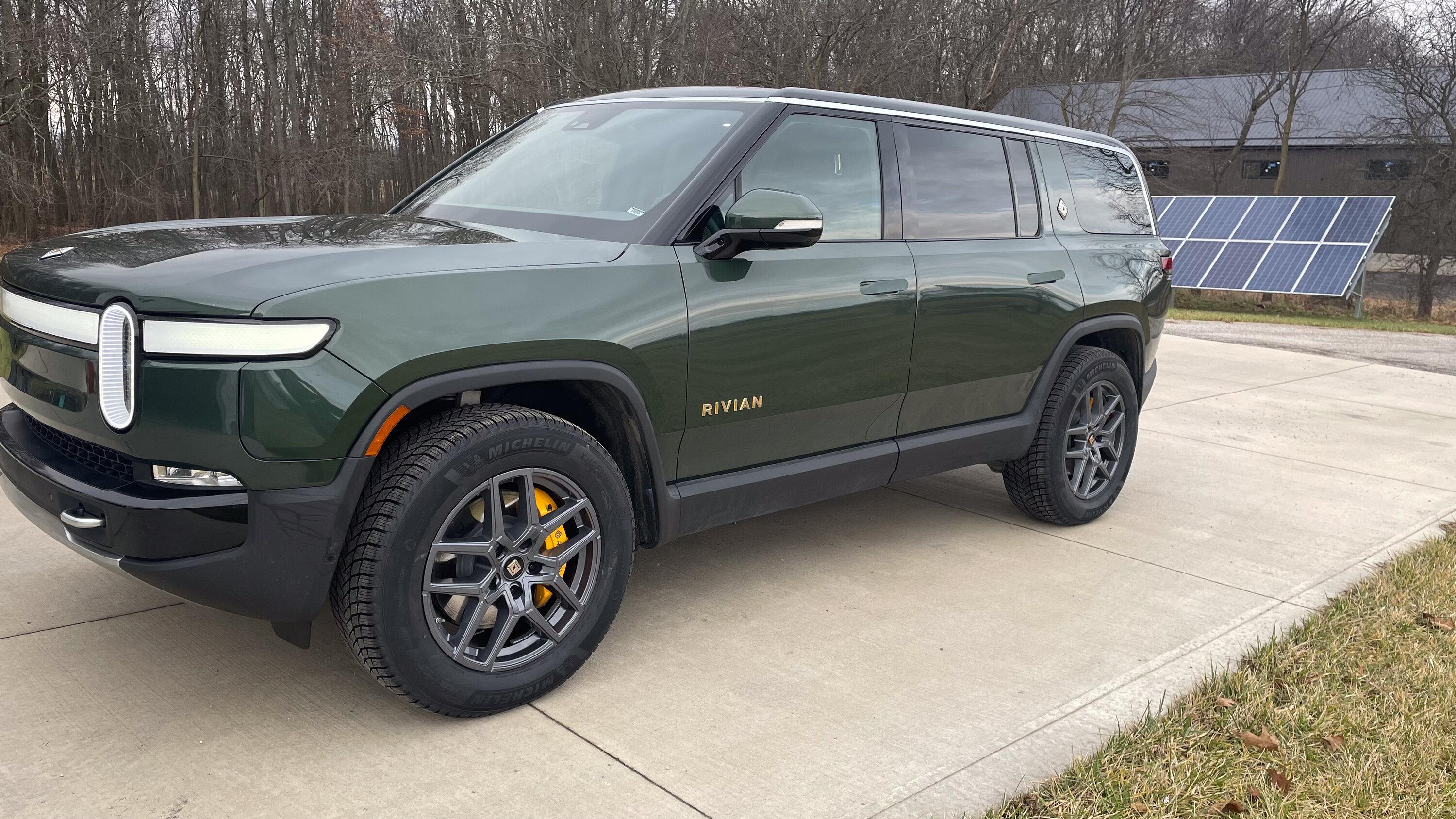 Rivian R1T R1S 20" MSW Wheel w/ Michelin X-ICE Installation Experience IMG_5060