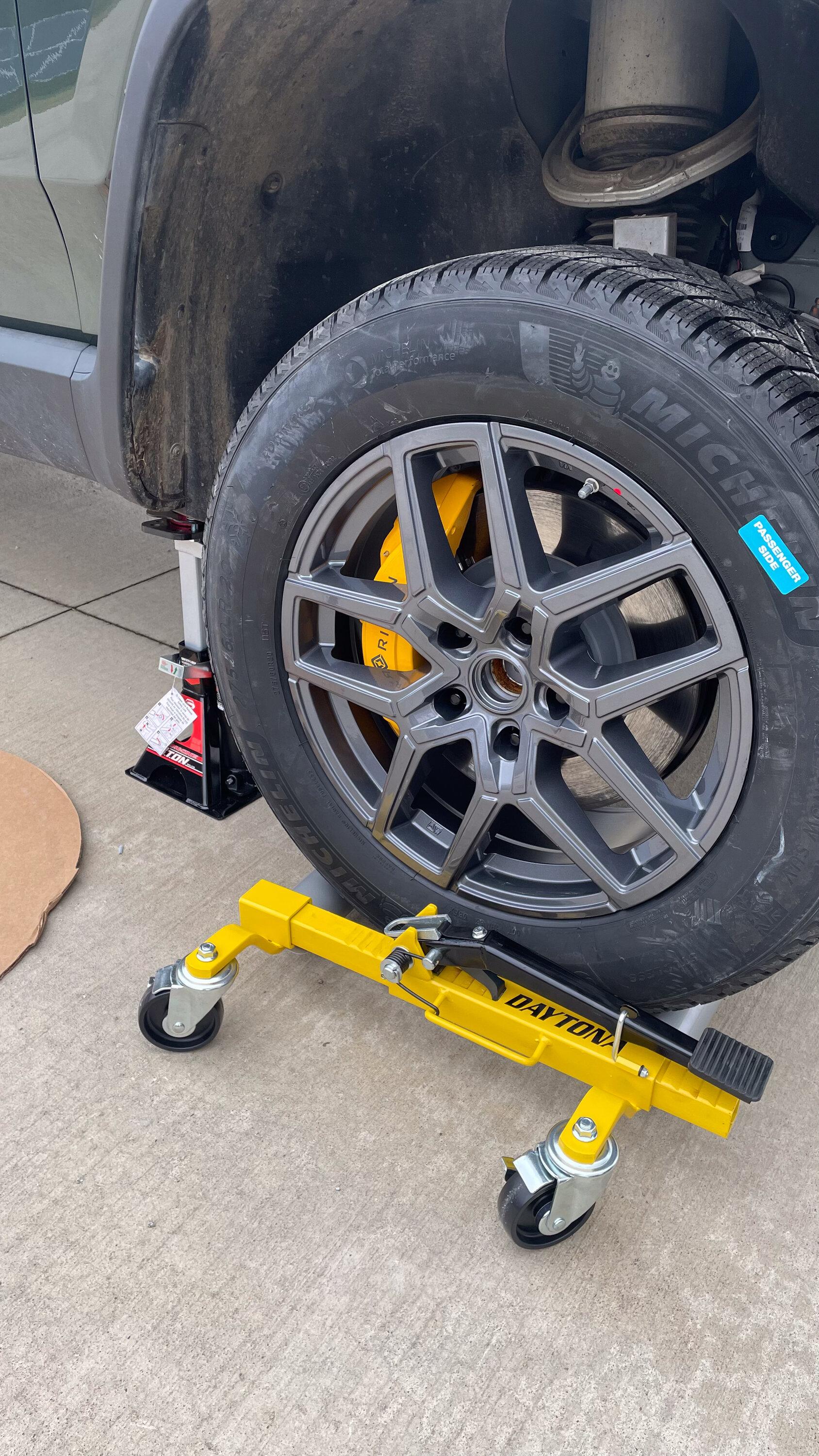 Rivian R1T R1S 20" MSW Wheel w/ Michelin X-ICE Installation Experience IMG_5054