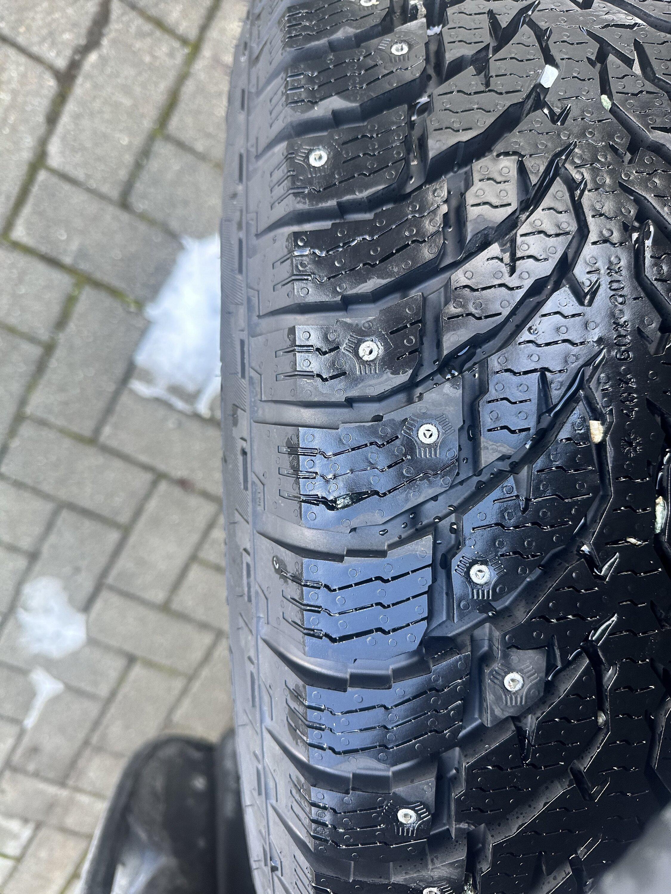 Rivian R1T R1S Installed: EV Sportline R1000 wheels and Nokian Hakkapeliitta LT3 winter tires IMG_1700