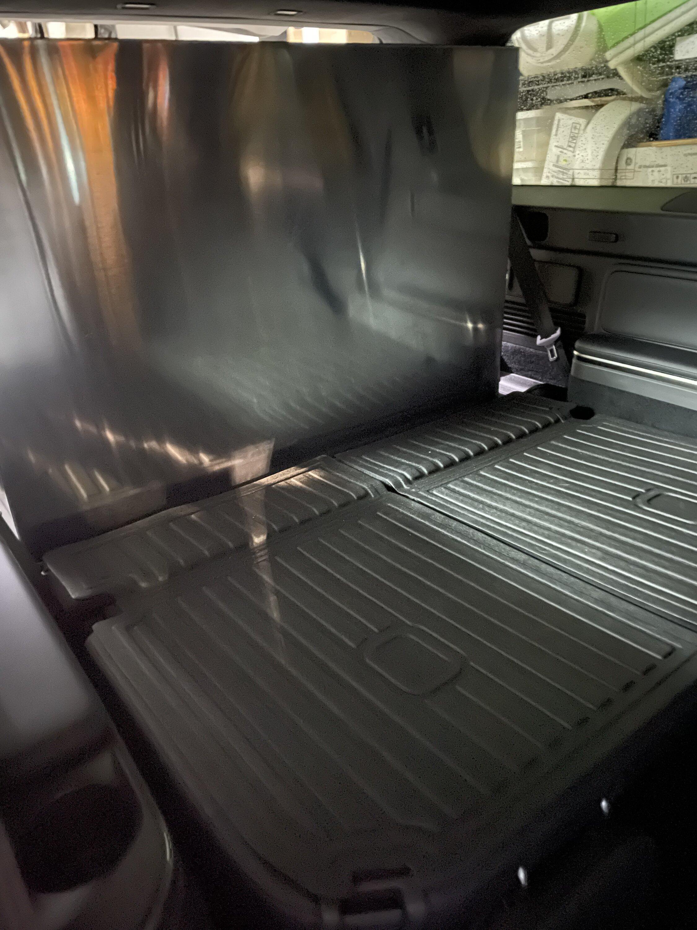 Rivian R1T R1S SOS on non-flat cargo space IMG_4311