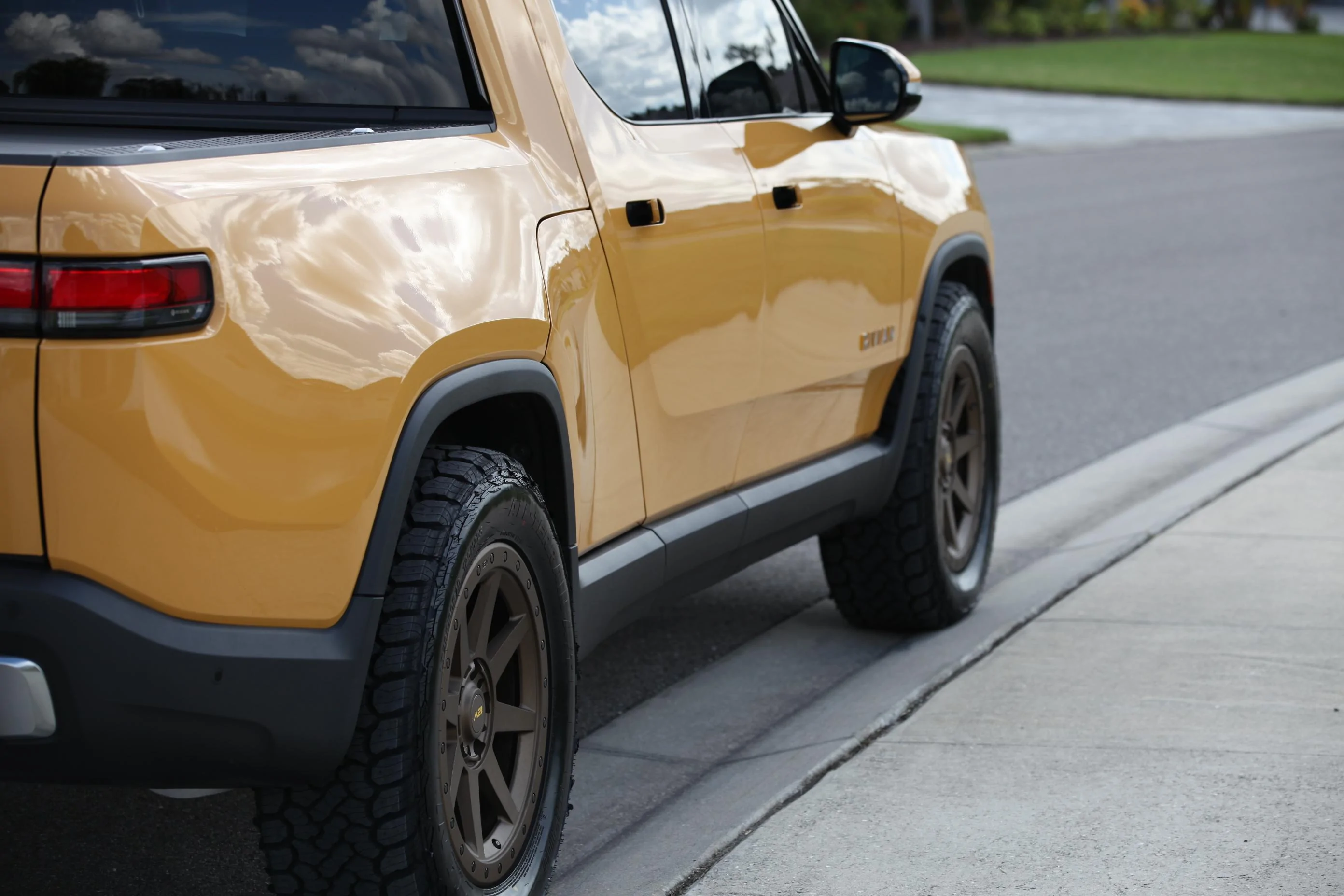 Rivian R1T R1S Aftermarket wheels efficiency IMG_9308