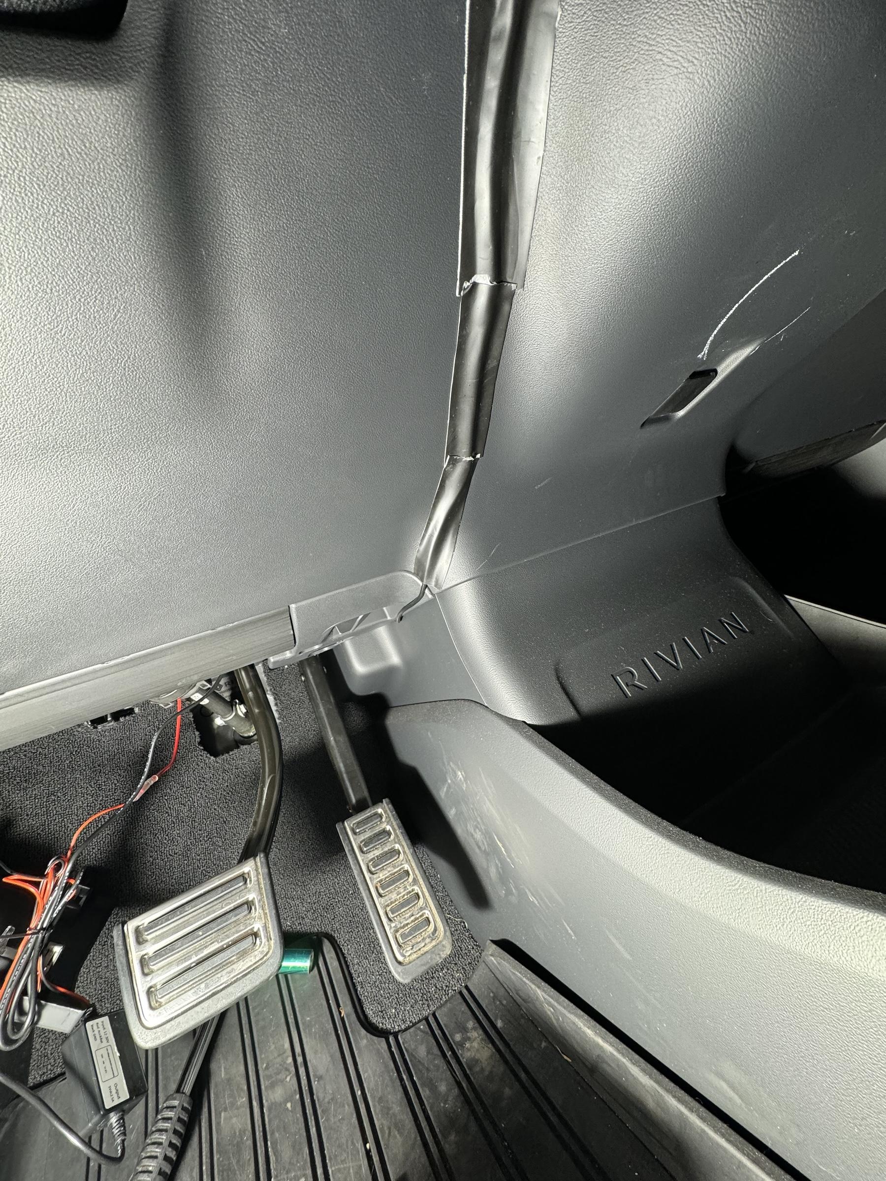 Rivian R1T R1S Master Thread: JEBINC’s installation tips and review of 1EV / EV Sportline CarPlay / Android Auto display kit IMG_0089