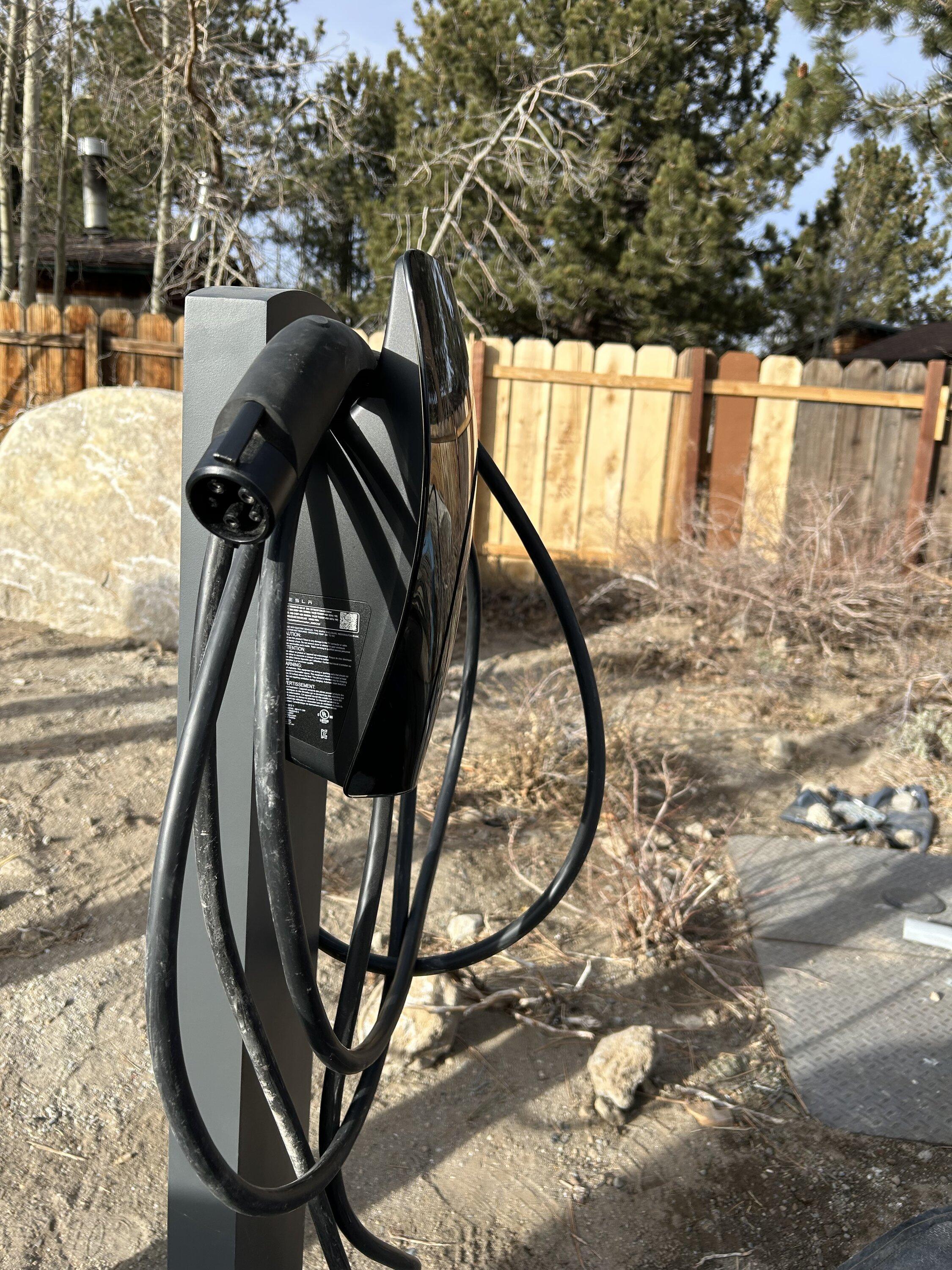 Rivian R1T R1S Charging in Mammoth Lakes, CA IMG_1145
