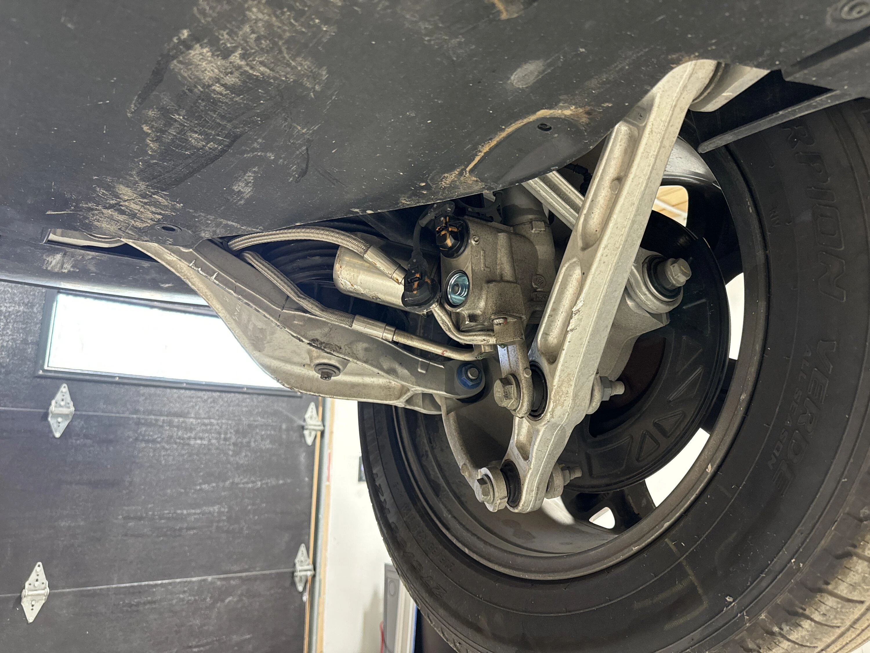 Rivian R1T R1S Rear suspension damage imag