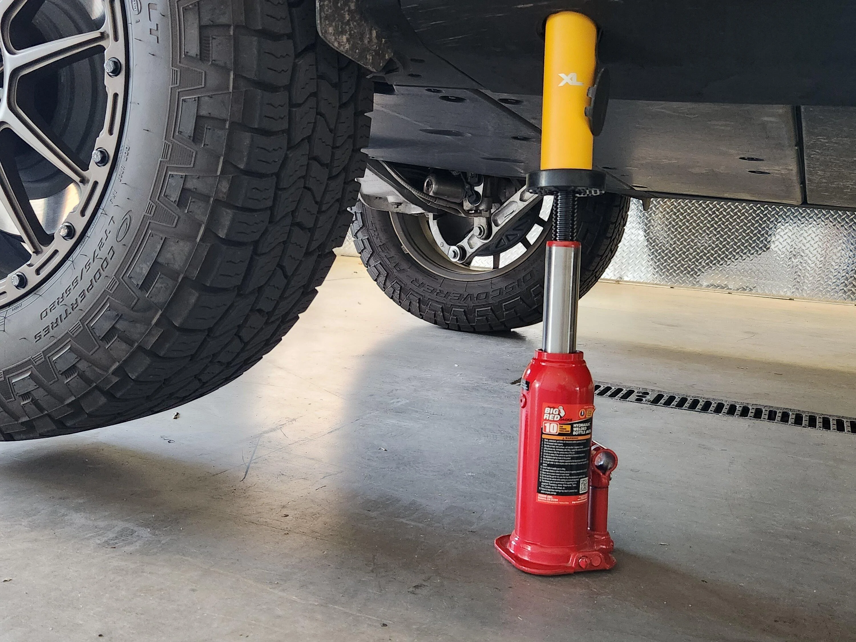 Rivian R1T R1S What Jack are you Packin? 20231007_084511
