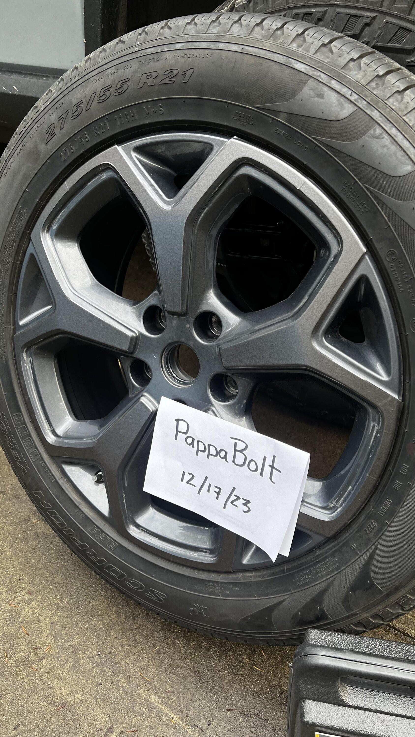 Rivian R1T R1S SOLD: 21 Spare with Bottle Jack $400 IMG_6708