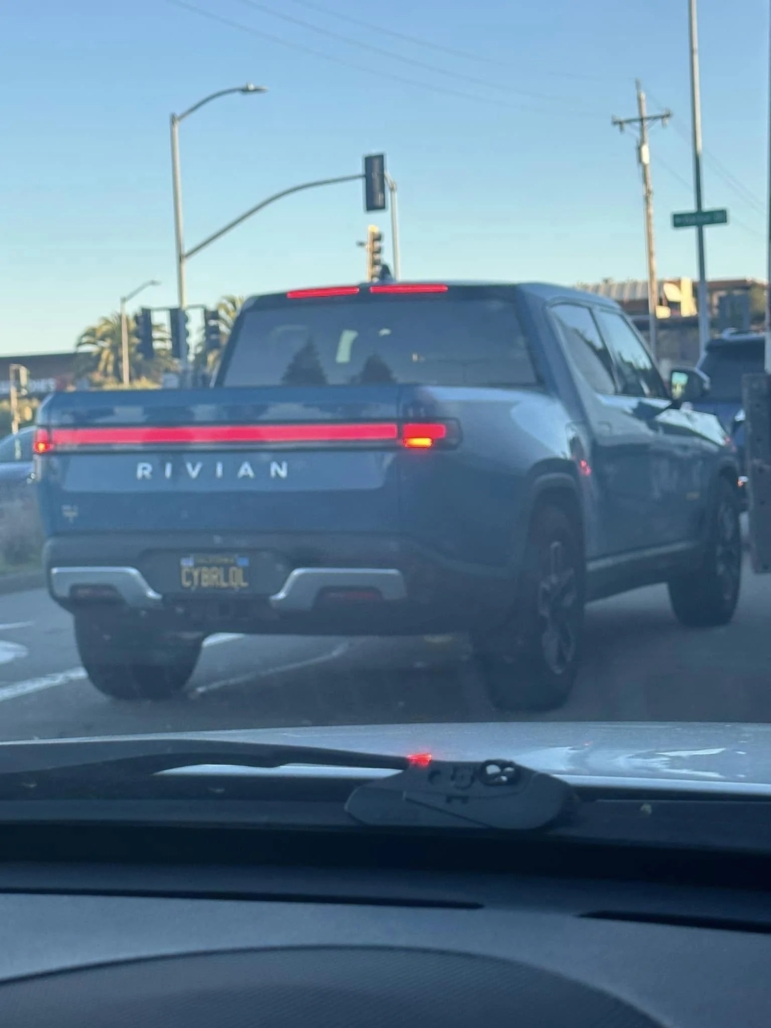 Rivian R1T R1S CYBRLOL 410913411_10159933575326274_5960962458321744086_n