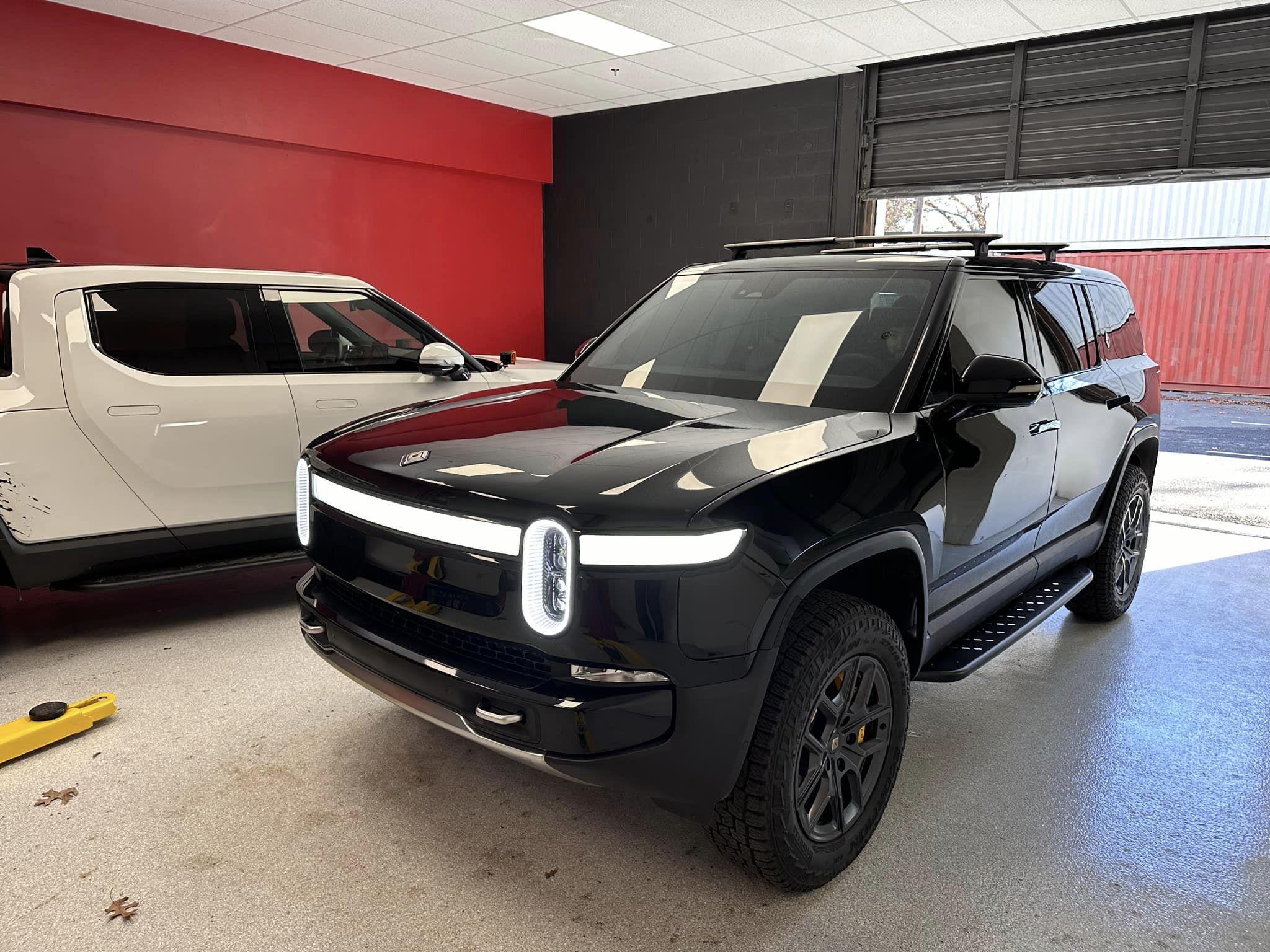 Rivian R1T R1S Running boards impact on range? 410861154_10227831222119494_8163389821751681182_n