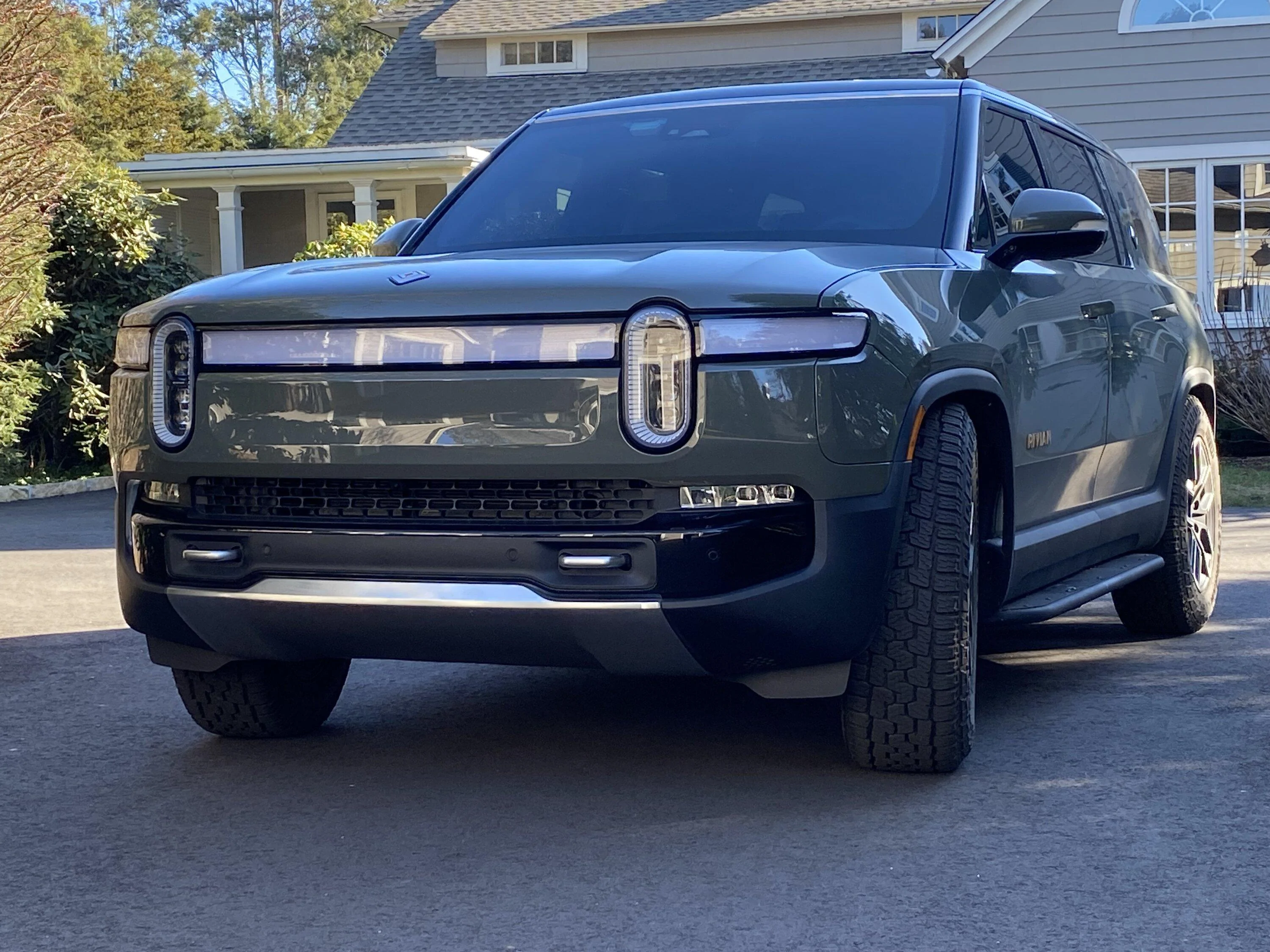 Rivian R1T R1S Running boards impact on range? IMG_3127