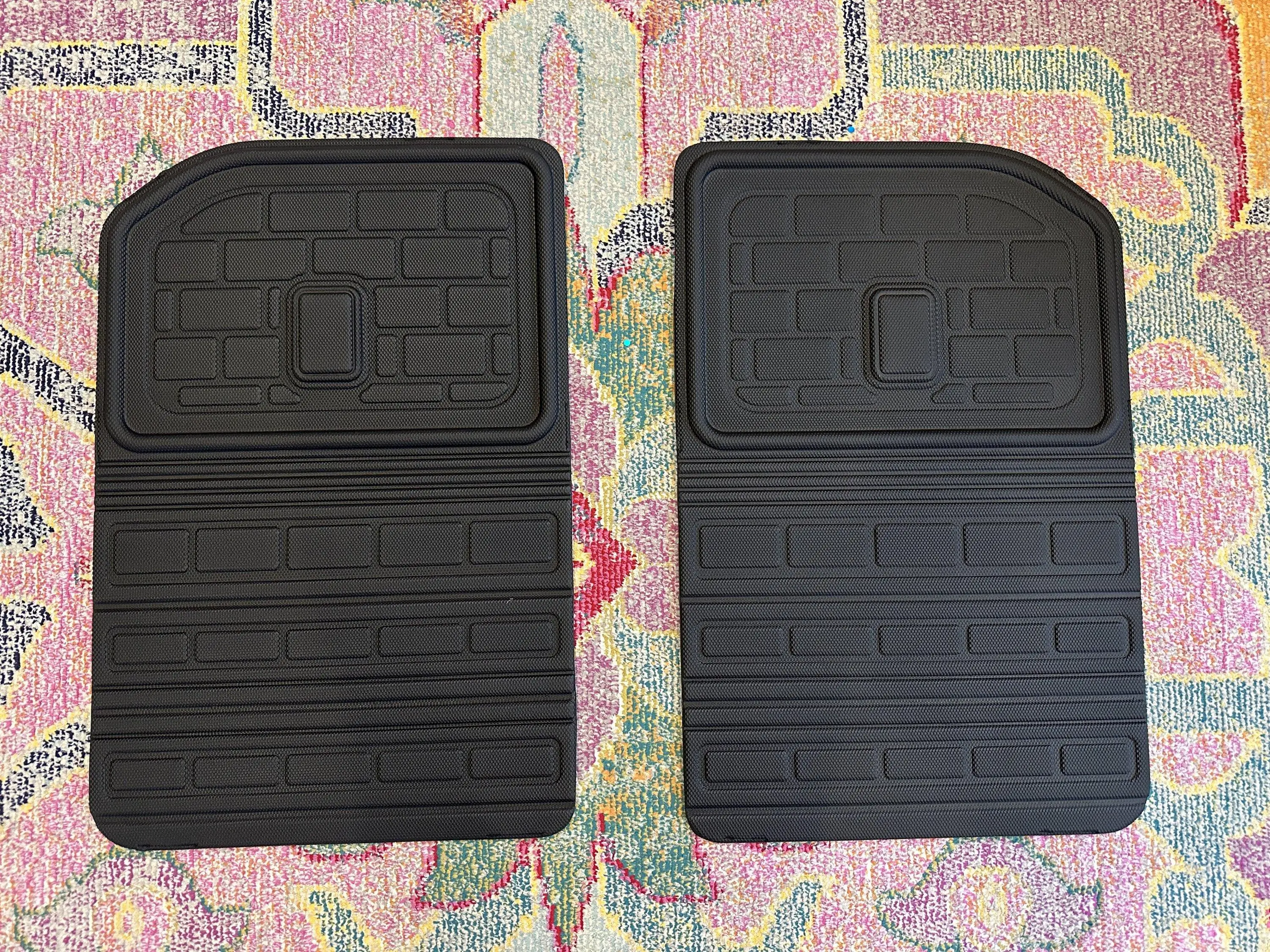 Rivian R1T R1S 3D Maxpider Seatback Protector (3rd row) installed pics IMG_8840