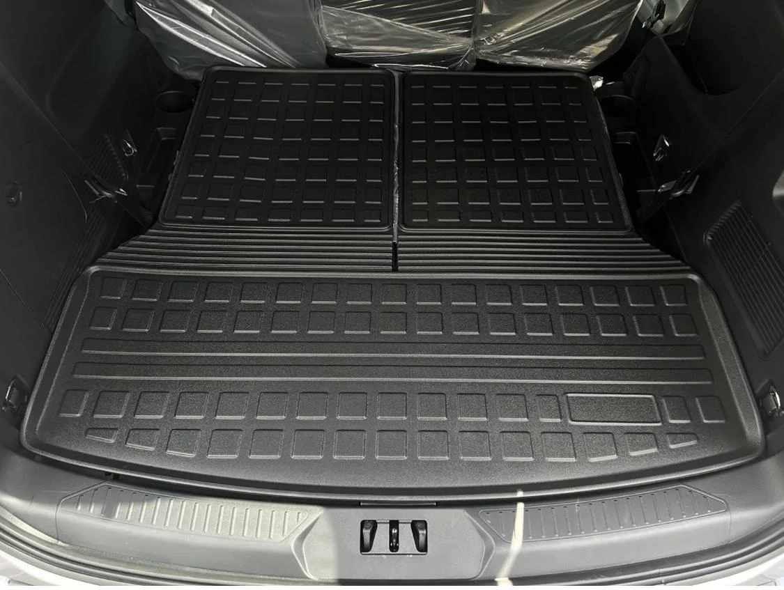 Rivian R1T R1S 3D Maxpider Seatback Protector (3rd row) installed pics IMG_1009