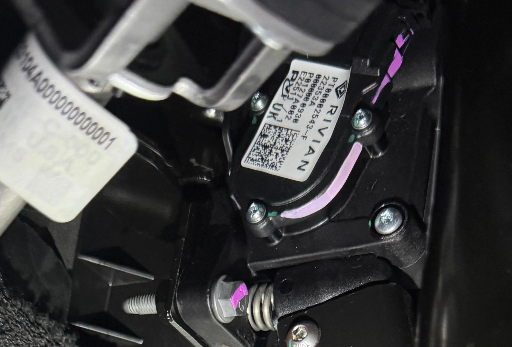 Rivian R1T R1S Software Update 2023.46.01 IMG_1362