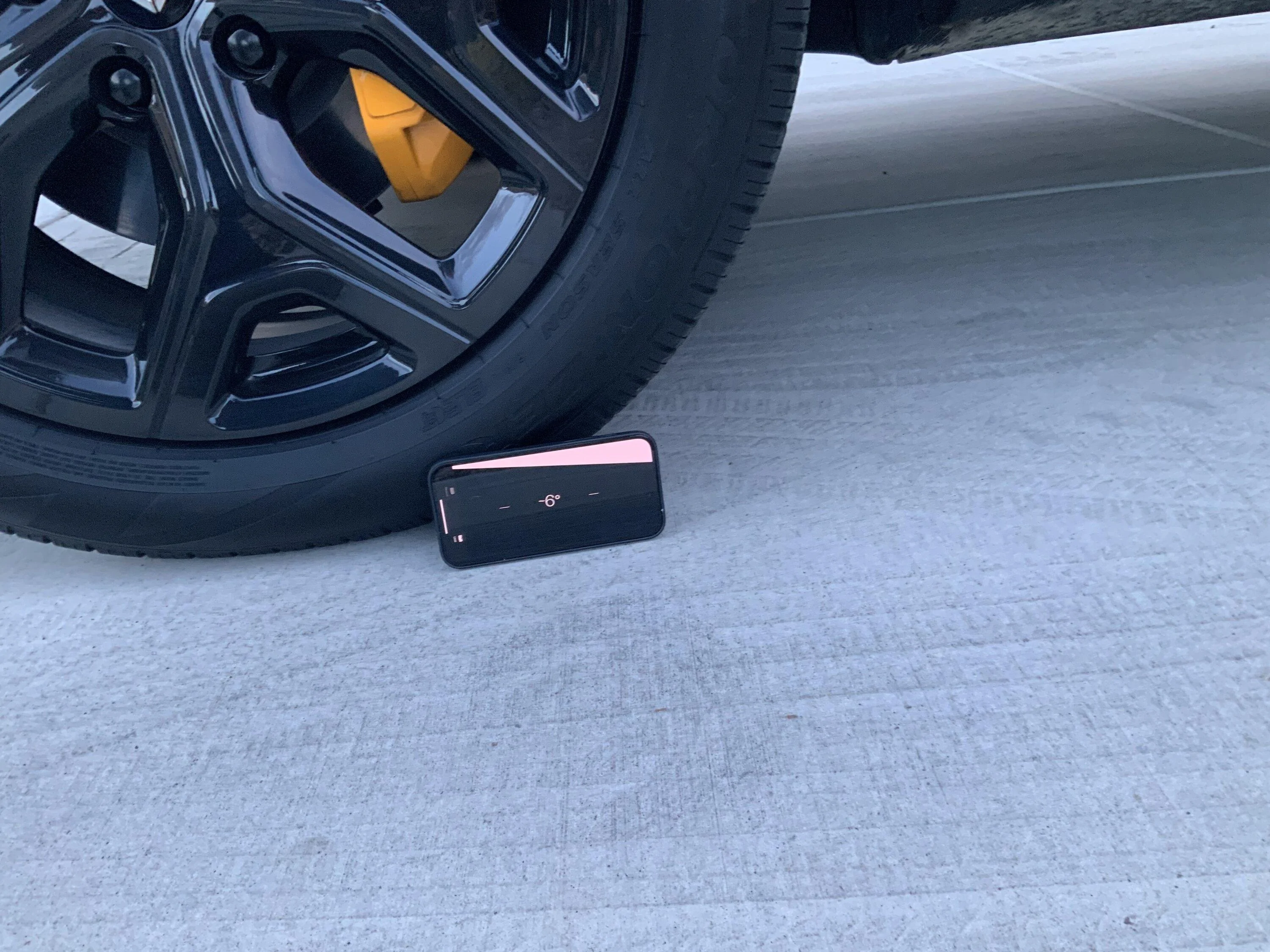 Rivian R1T R1S R1S Owners - Rivian needs Liftgate Data IMG_3515