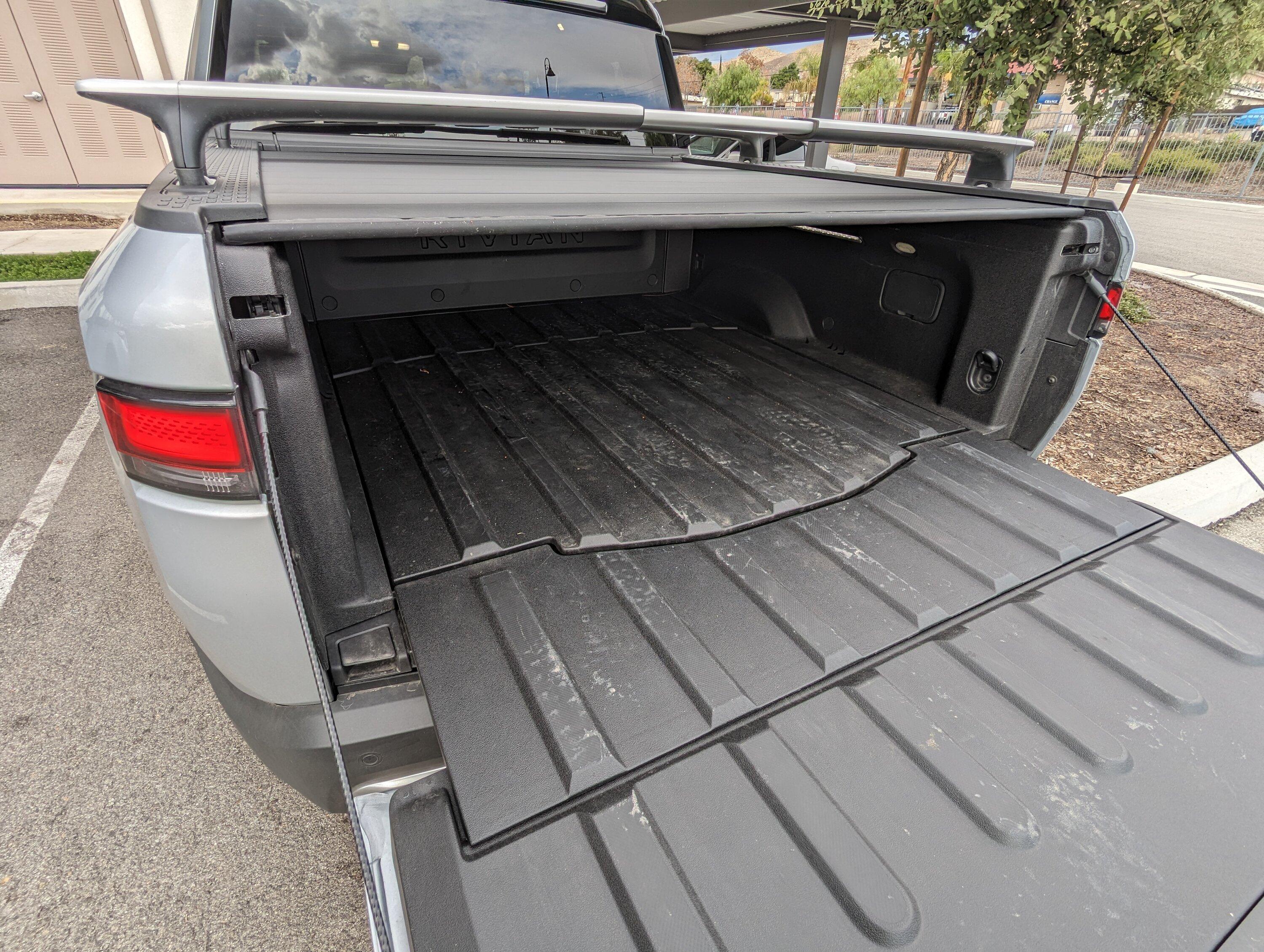 Rivian R1T R1S DIY temporary tonneau / bed cover? 1000007880