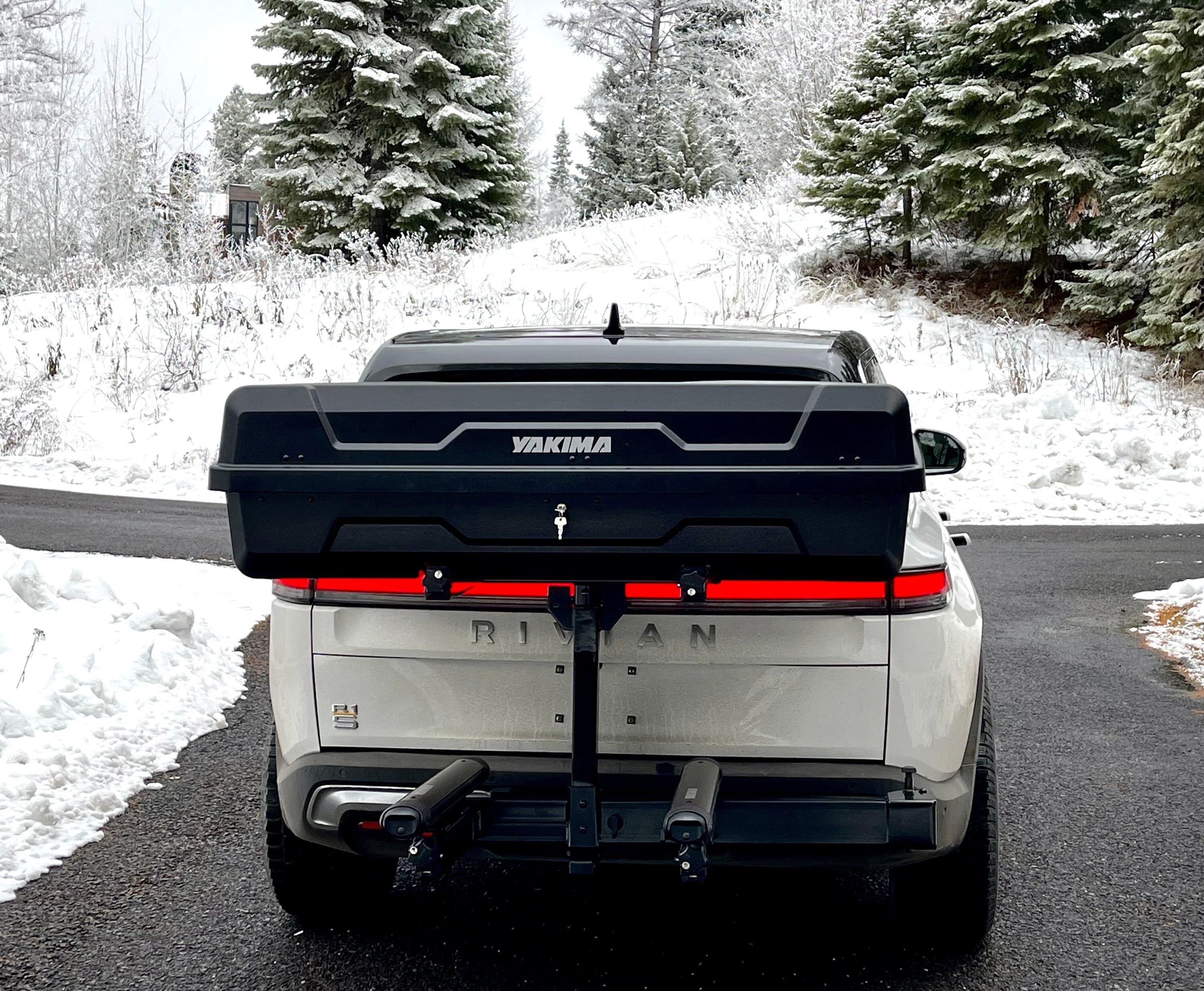 Rivian R1T R1S Yakima EXO Hitch Hauler installed for ski season IMG_3678