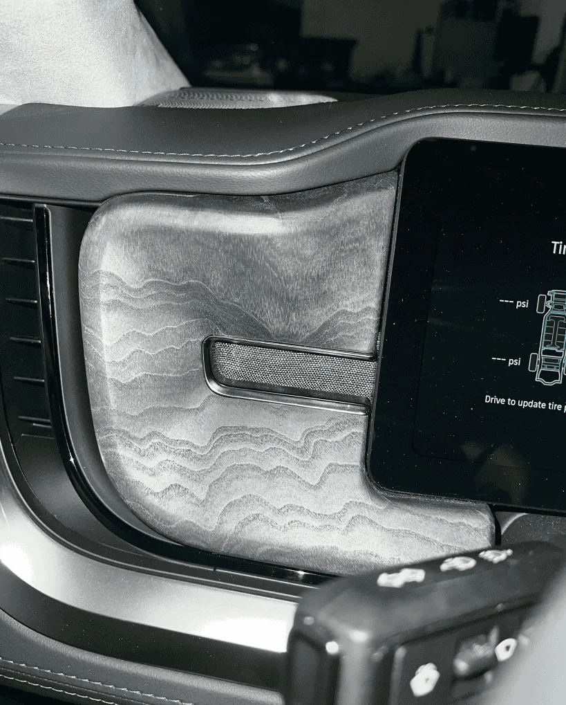 Rivian R1T R1S Wood dash looks a little different Screenshot 2023-12-24 151114