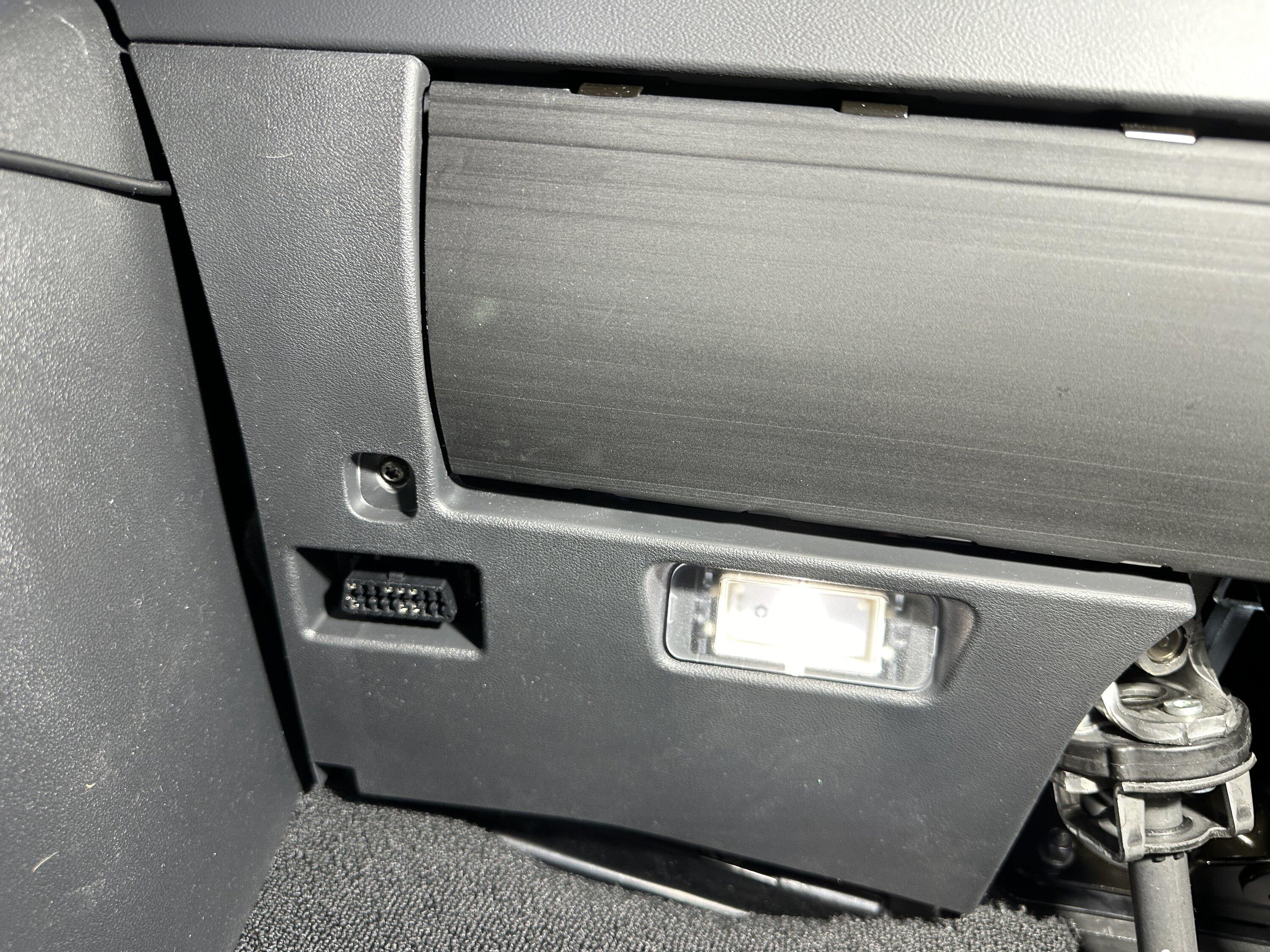 Rivian R1T R1S My EV Sportline CarPlay Display Hidden Wires Install IMG_8890