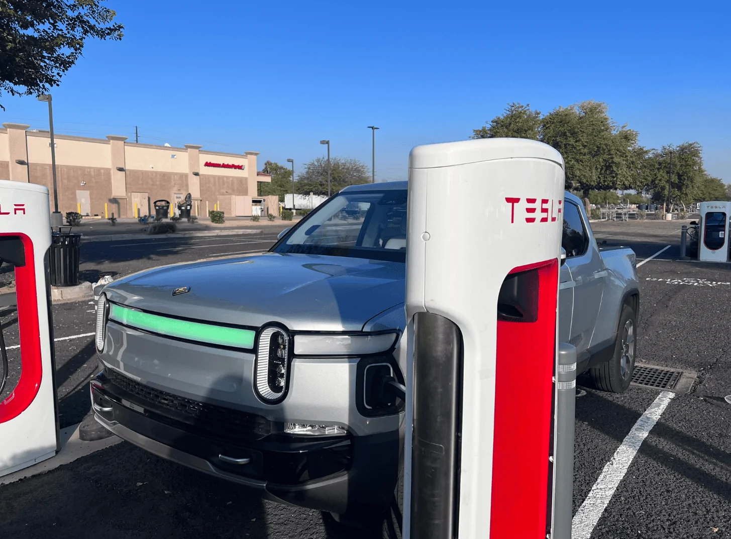Rivian R1T R1S First magicdock Supercharger in AZ Screenshot 2023-12-26 223858