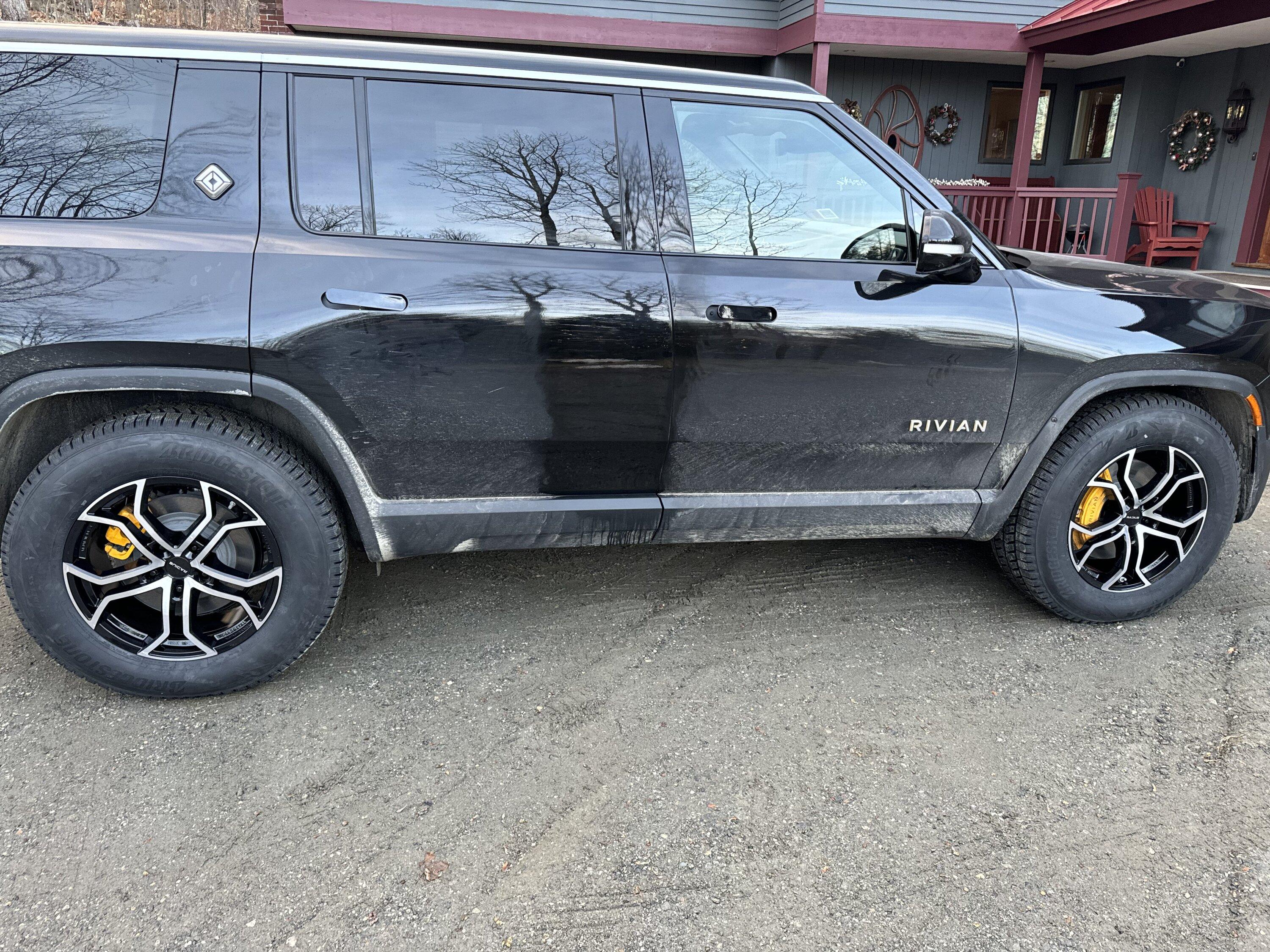 Rivian R1T R1S Ordered new 20” wheel with +48mm offset from Tirerack IMG_0912