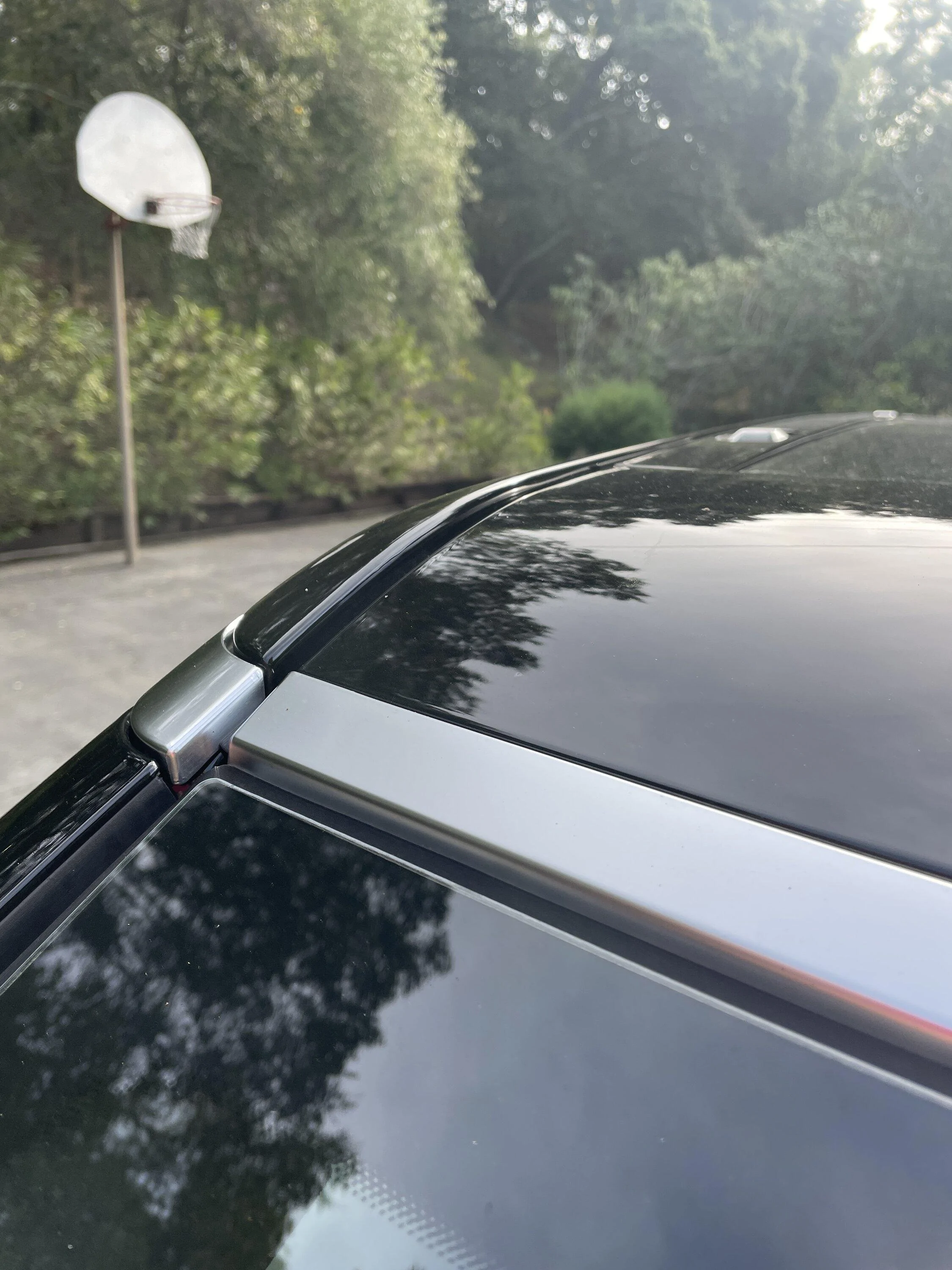 Rivian R1T R1S R1S roof gaps: Am I over thinking it part 2? IMG_4603
