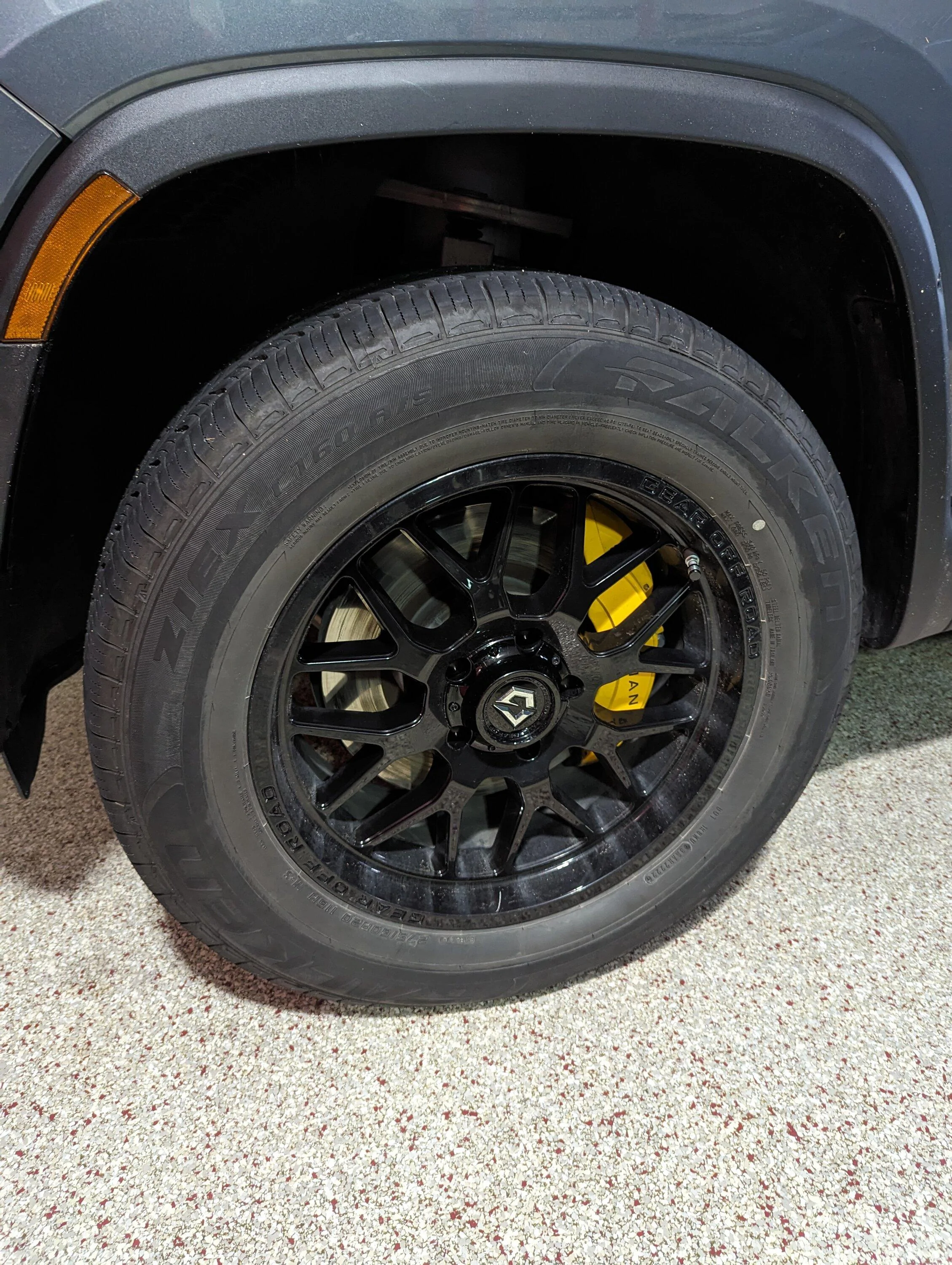 Rivian R1T R1S Iowa anyone? PXL_20231225_184900409.MP