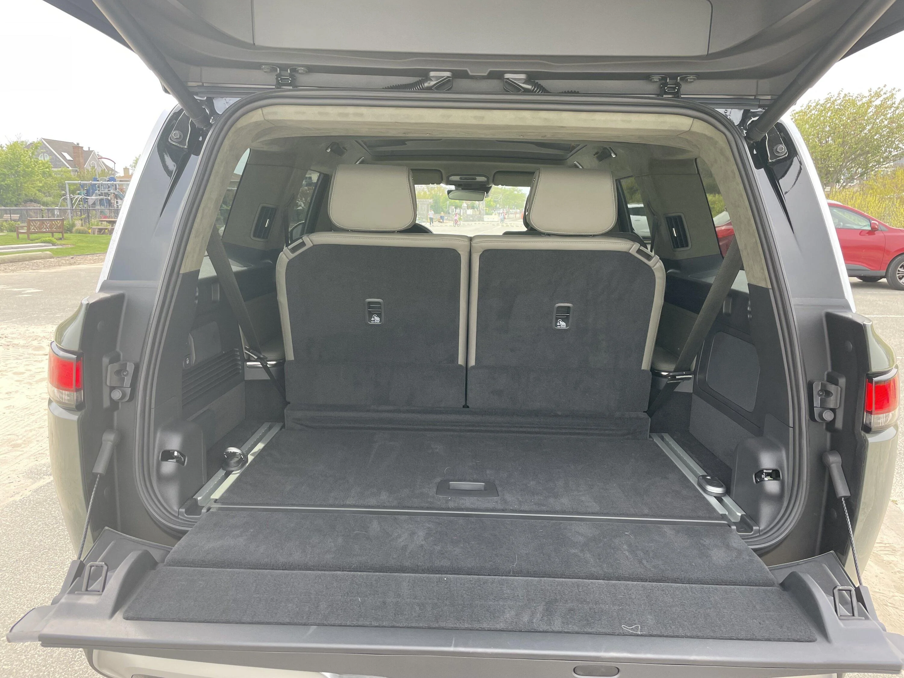 Rivian R1T R1S For Sale: '23 R1S Launch Edition - Quad Motor Large Pack - Launch Green / FG ($80,000 firm) IMG_0757