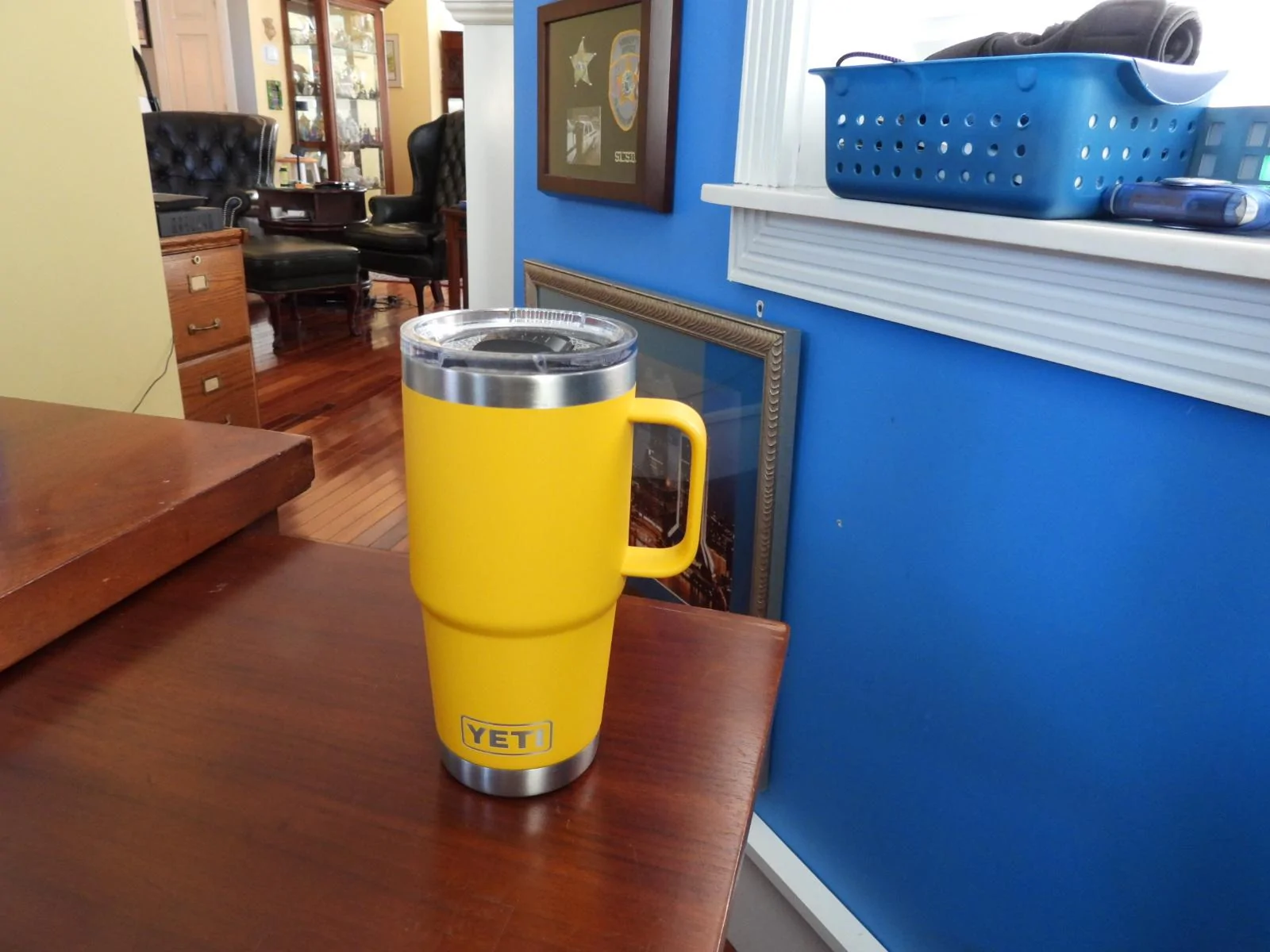 Rivian R1T R1S What reusable water bottle actually fits in the R1T/R1S? DSCN0131