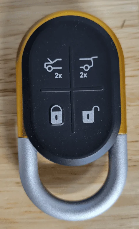 Rivian R1T R1S MY24 came with Silver Colored Key Fob Buttons Screenshot 2023-12-31 222851