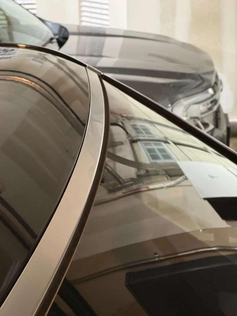 Rivian R1T R1S R1S roof gaps: Am I over thinking it part 2? IMG_2294
