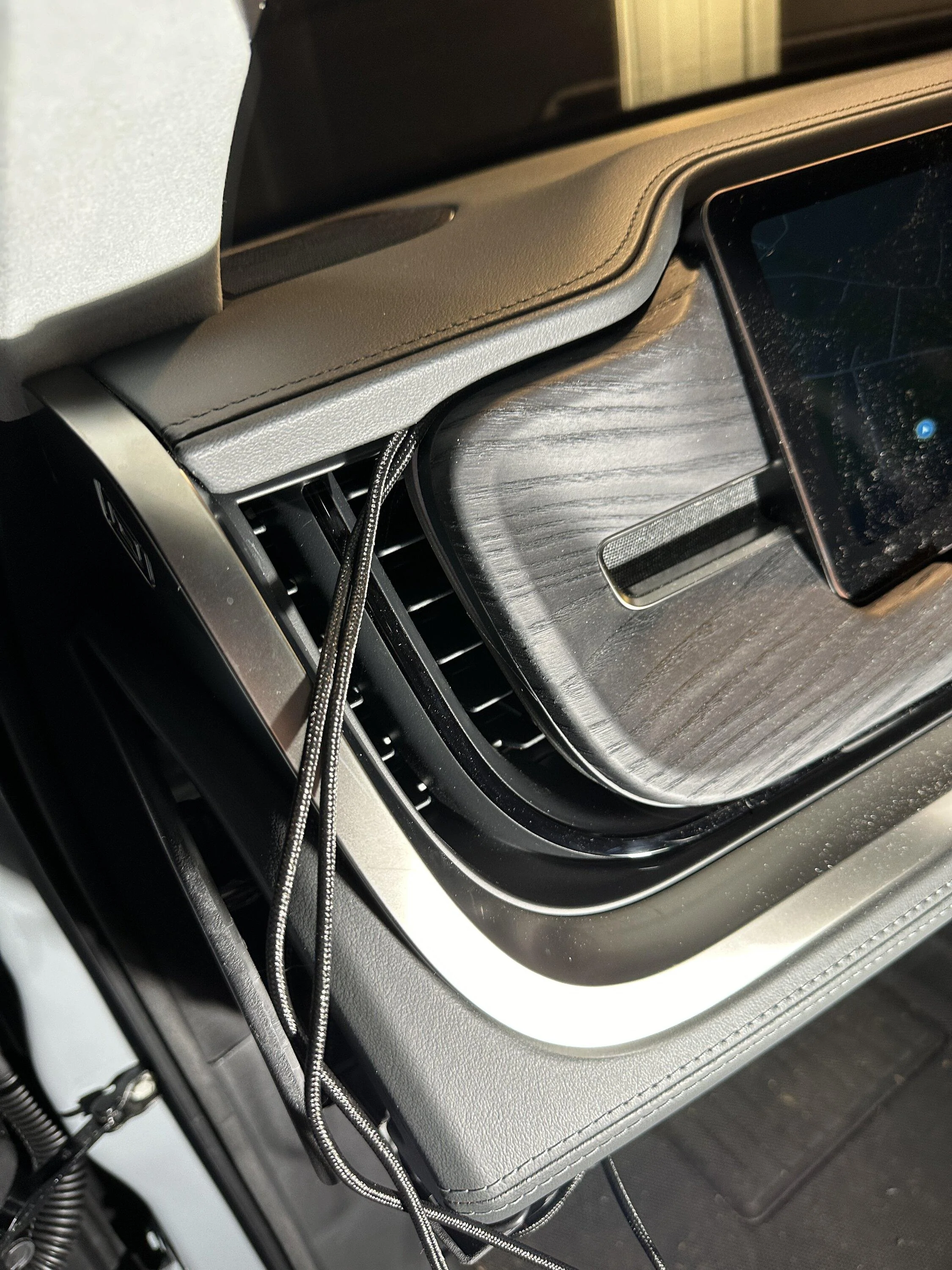 Rivian R1T R1S Master Thread: JEBINC’s installation tips and review of 1EV / EV Sportline CarPlay / Android Auto display kit IMG_8899