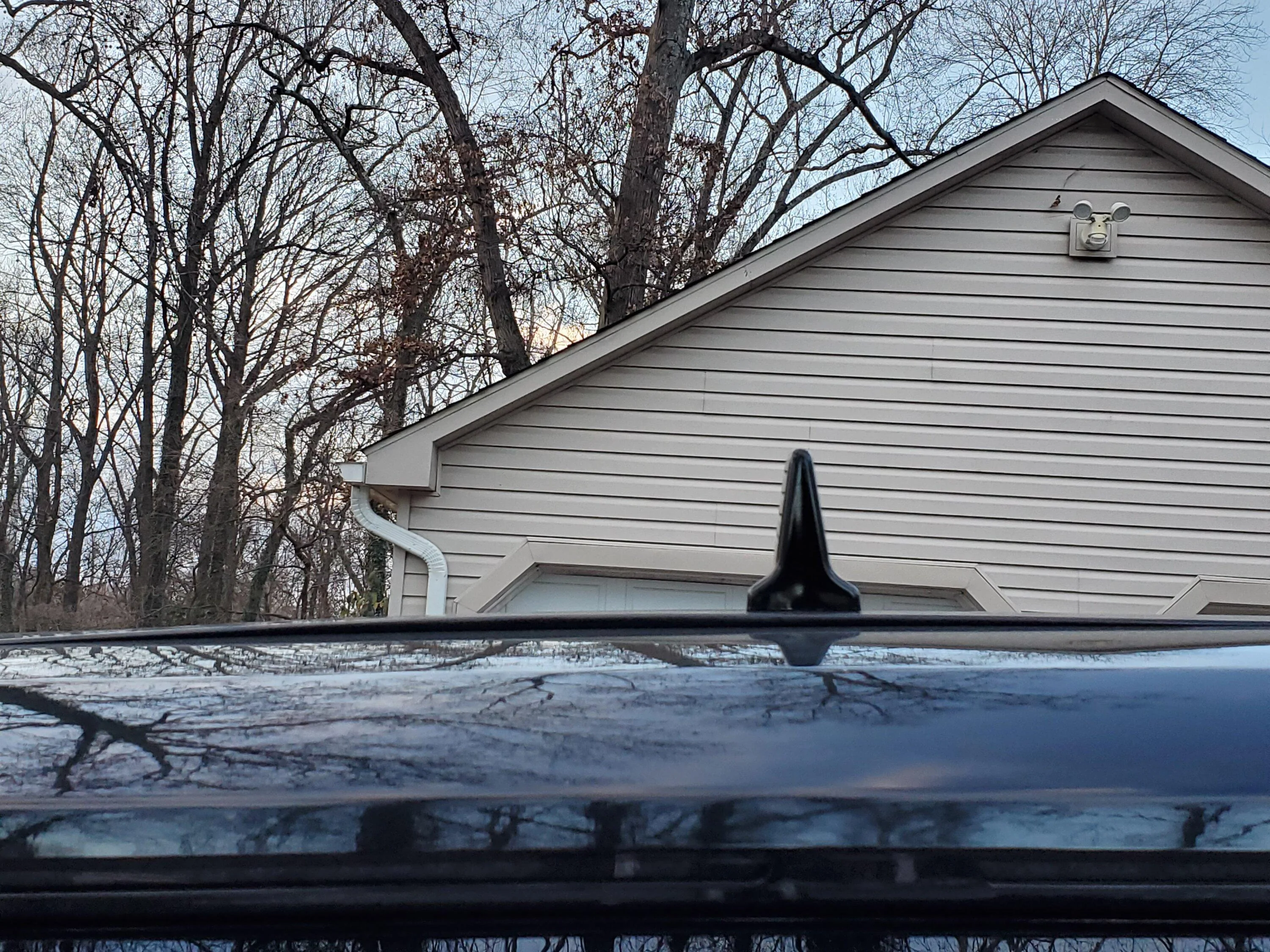 Rivian R1T R1S R1S QC Questions roof bum