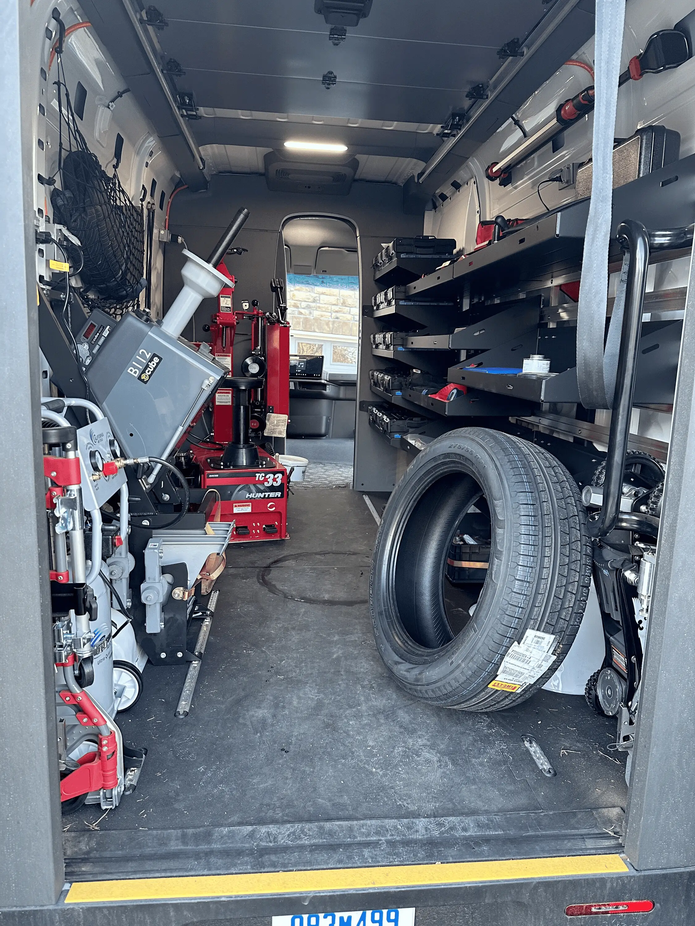 Rivian R1T R1S Can mobile service mount and balance tires? 1704382492166