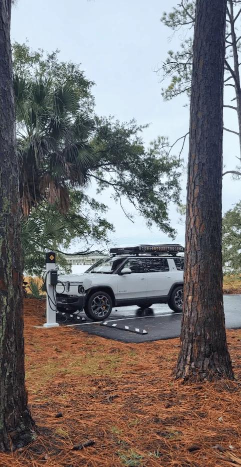 Rivian R1T R1S 2,333 mi Winter Trip from New York to Georgia in R1S with an iKamper 1704388851563