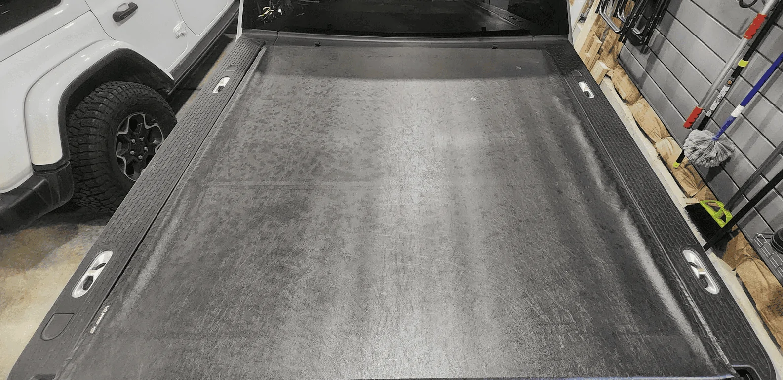 Rivian R1T R1S RMaxx Soft Tonneau Roll-up Bed Cover bed-cover-3