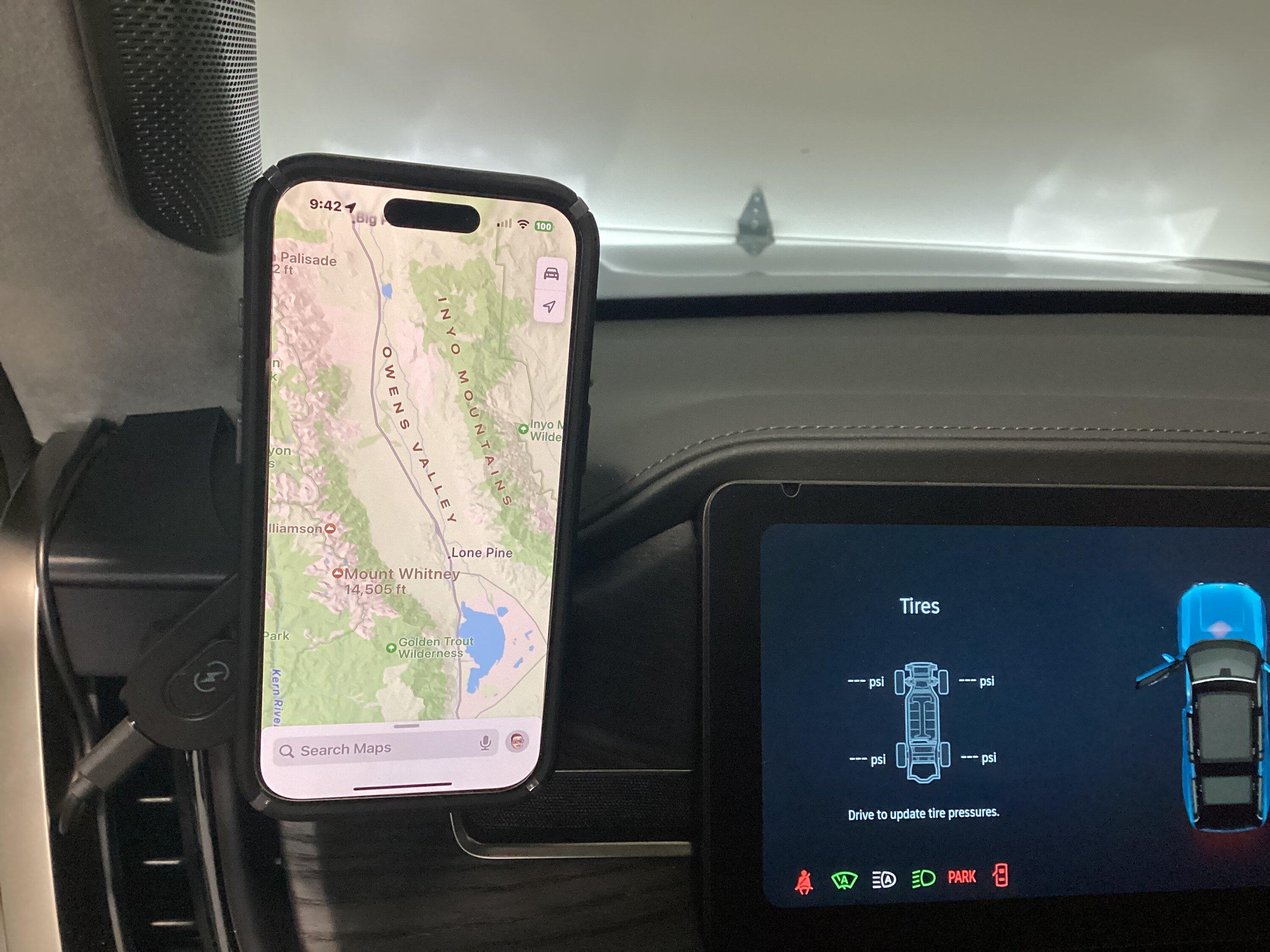 Rivian R1T R1S Mount for iPhone?  Recommendations? IMG_0463