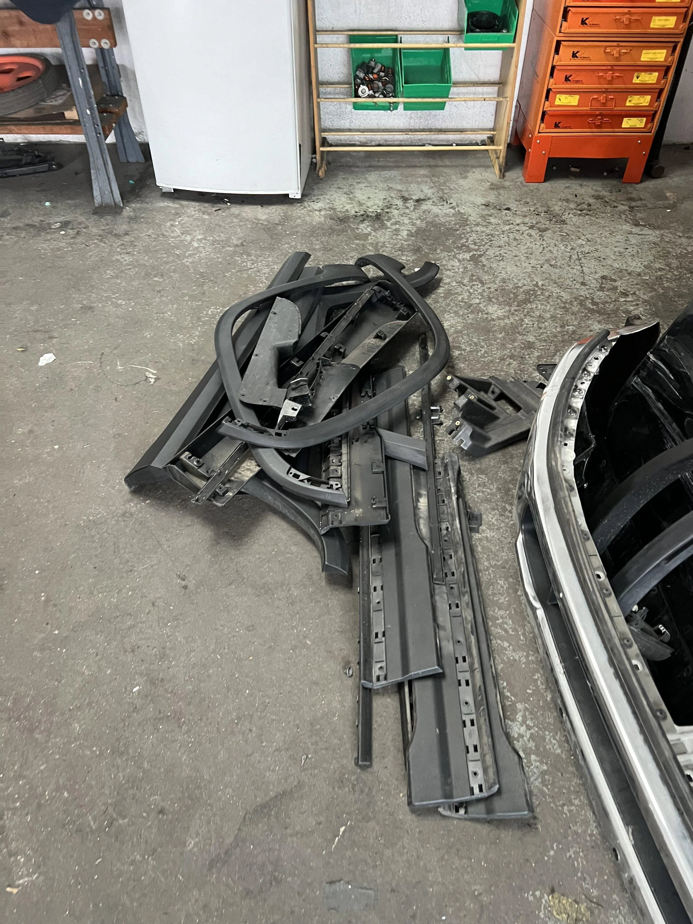 Rivian R1T R1S Painted Lower Cladding / Body Trim IMG_3794[1]