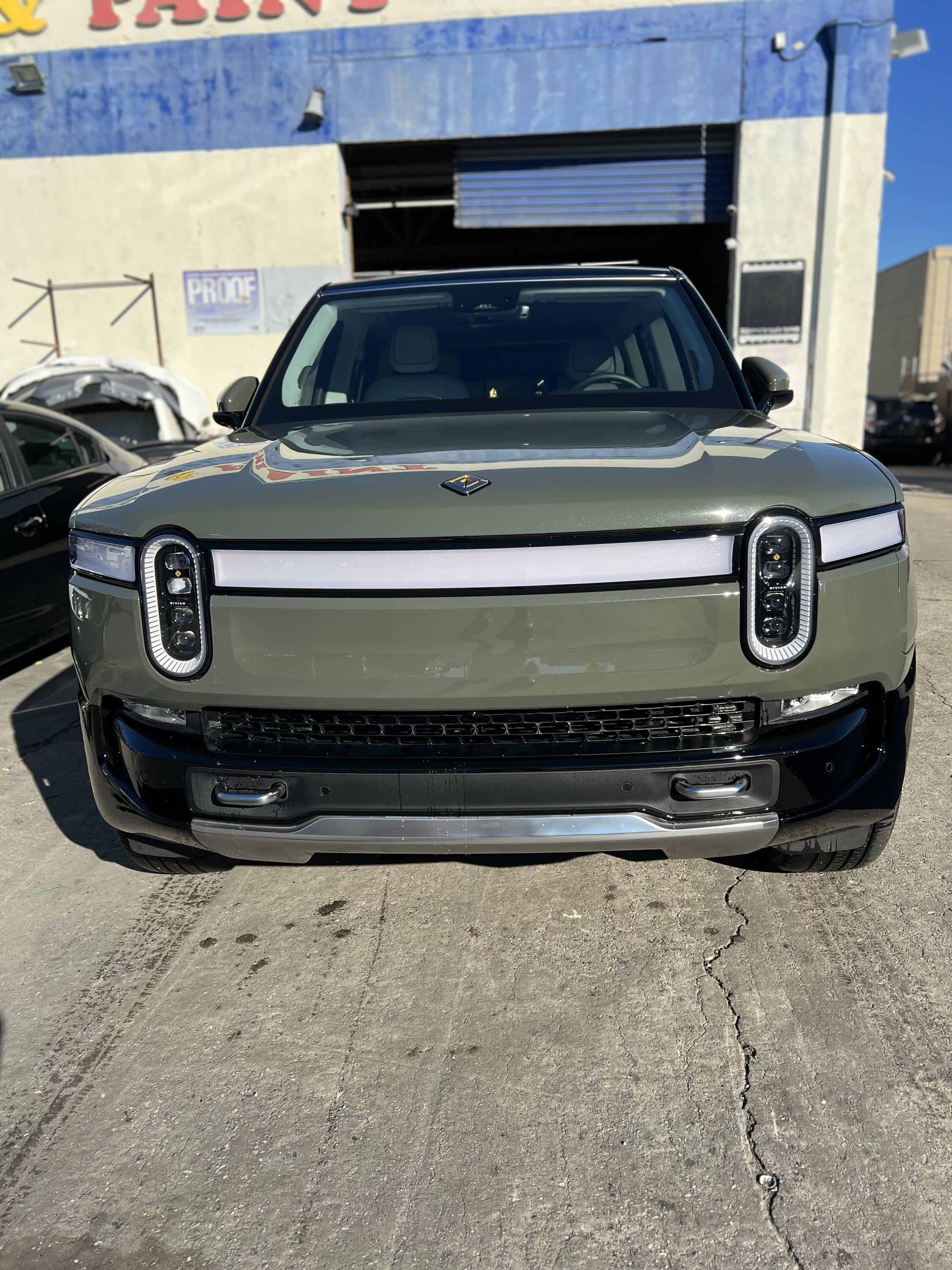 Rivian R1T R1S Painted Lower Cladding / Body Trim IMG_4115[1]