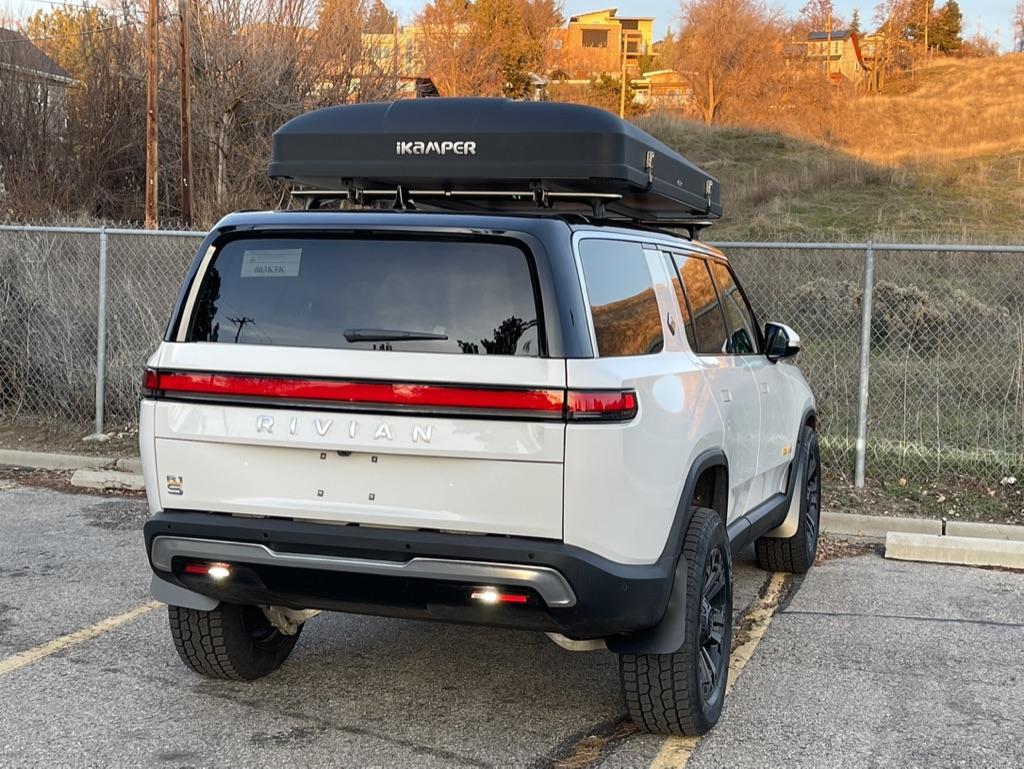 Rivian R1T R1S Yakima EXO Hitch Hauler installed for ski season Viv mudflaps